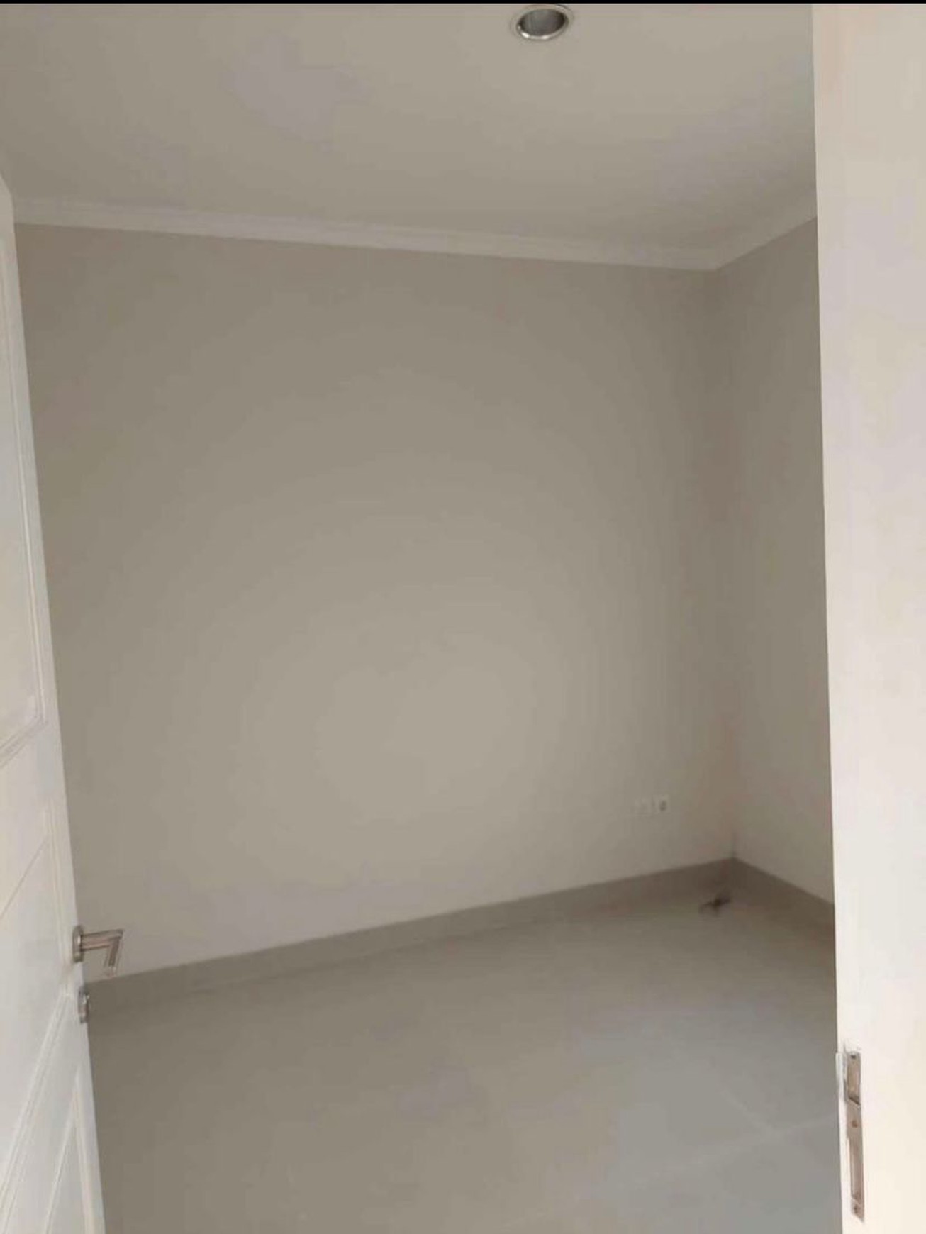 Rumah 2 lantai siap huni di Elista Village