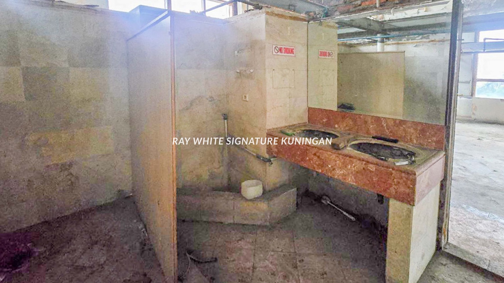 Private Office Menara Imperium Lantai P11