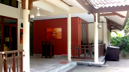 Rumah Luas Disewakan di Antasari Lokasi Strategis , Nyaman dan Asri