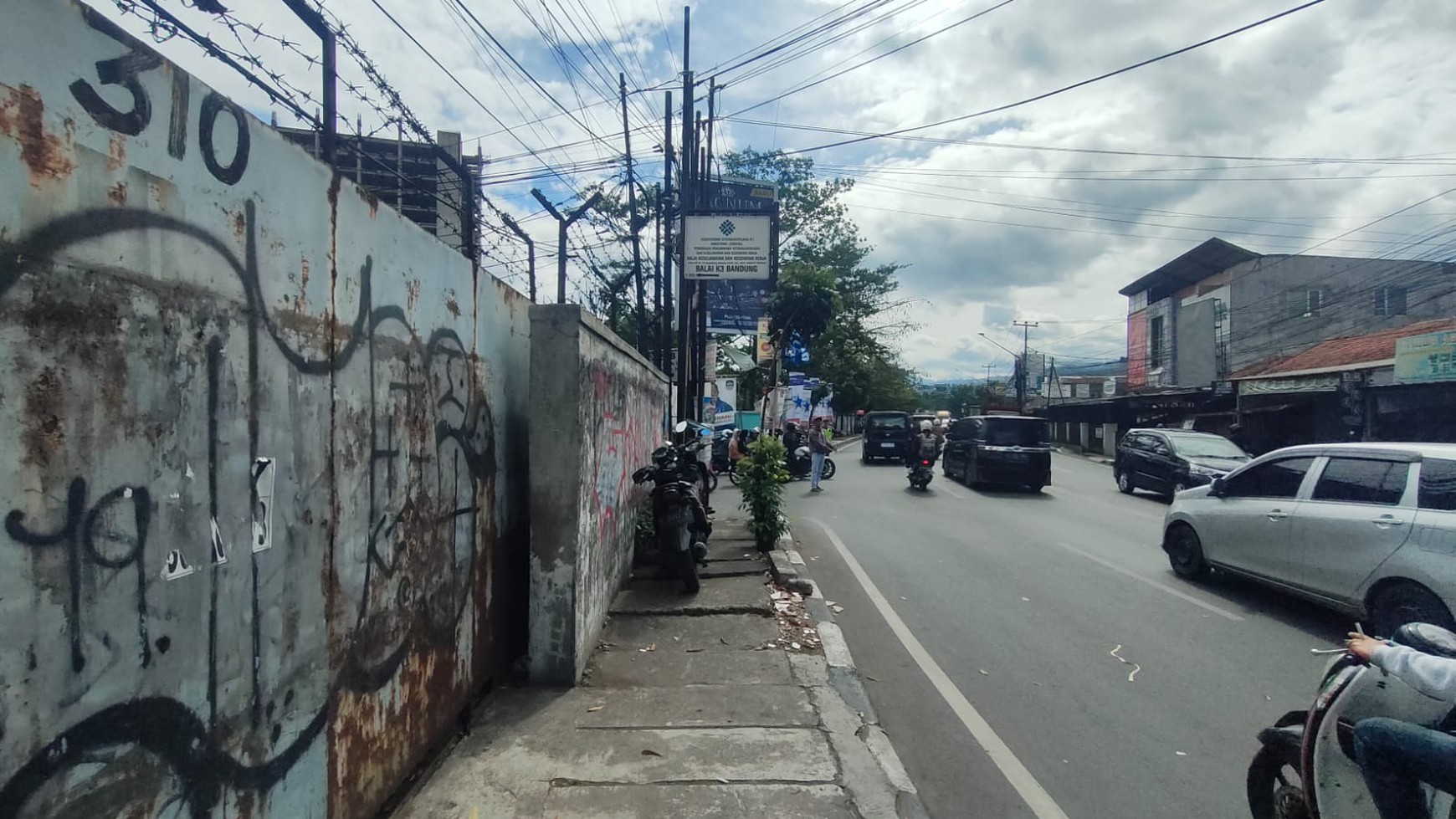 Gudang Mainroad AH Nasution