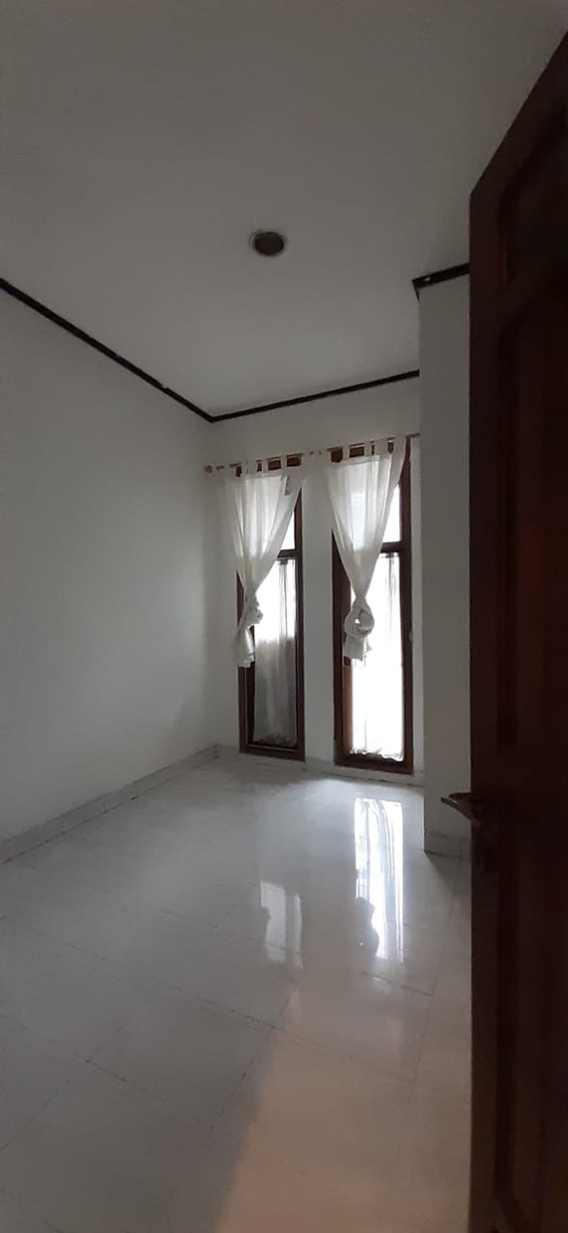 Rumah di Villa Gunung Lestari Ciputat Dekat Stasiun Sudimara