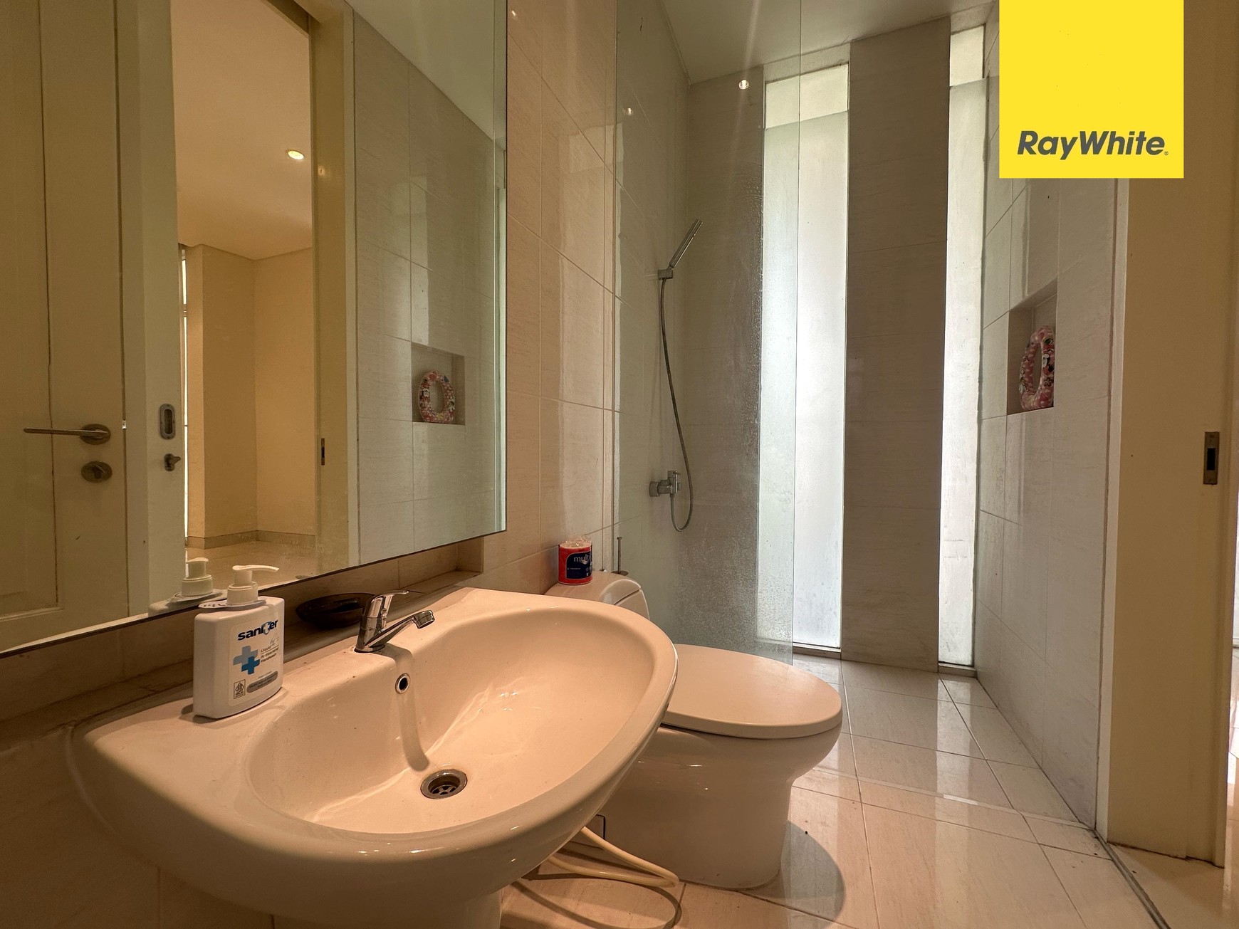Rumah Dijual Di Grand Pakuwon Surabaya