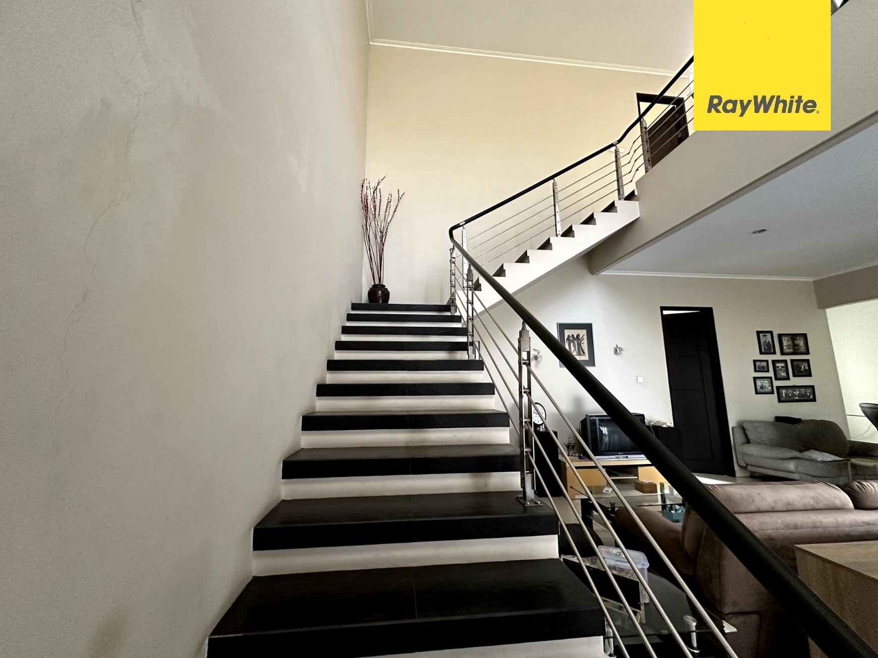Rumah Dijual Di Villa Bukit Regency Surabaya
