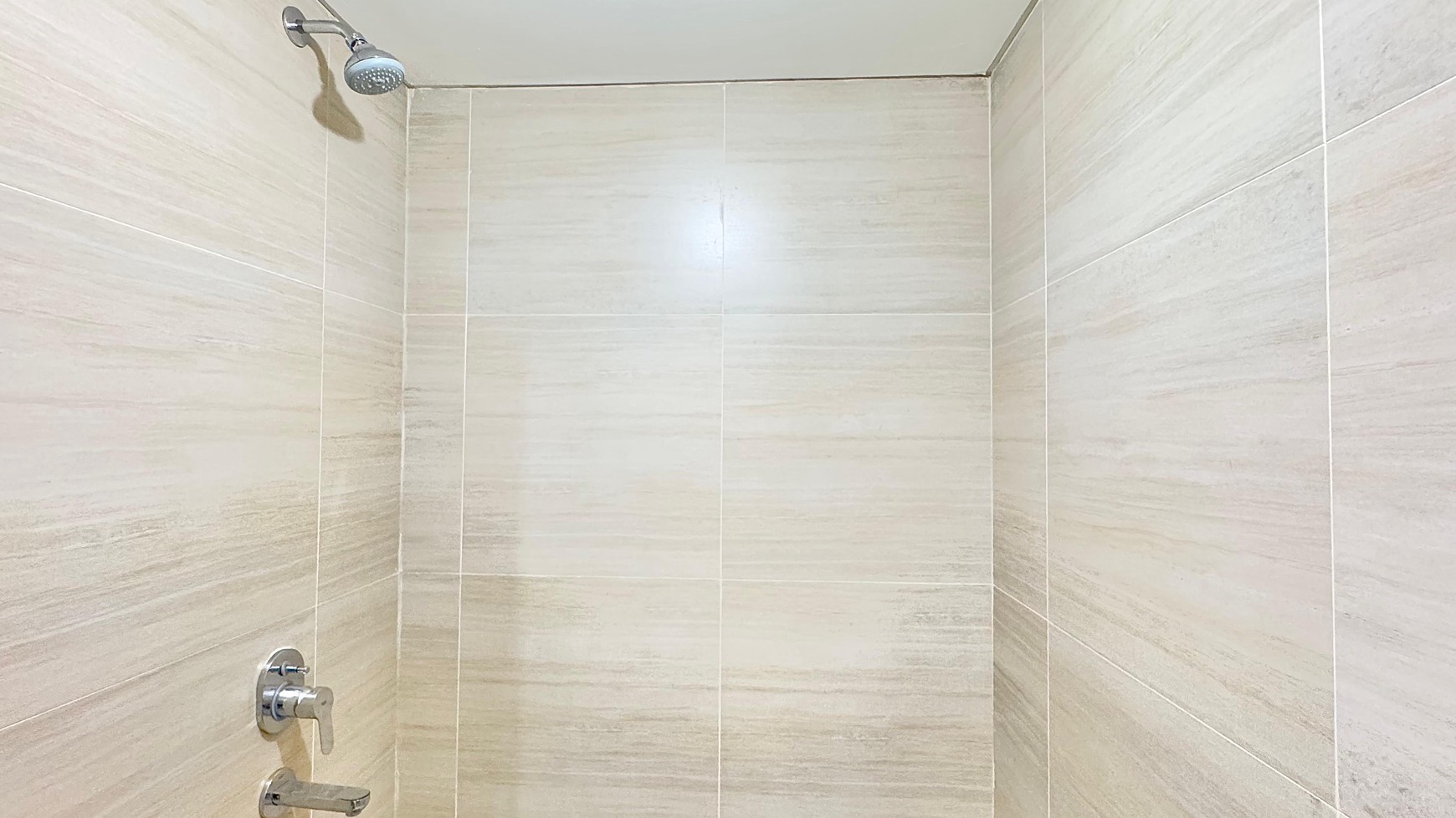 Dijual Apartemen 1 Bedroom View Taman dan Kota Lokasi Berada di Jalan Boulevard Serpong