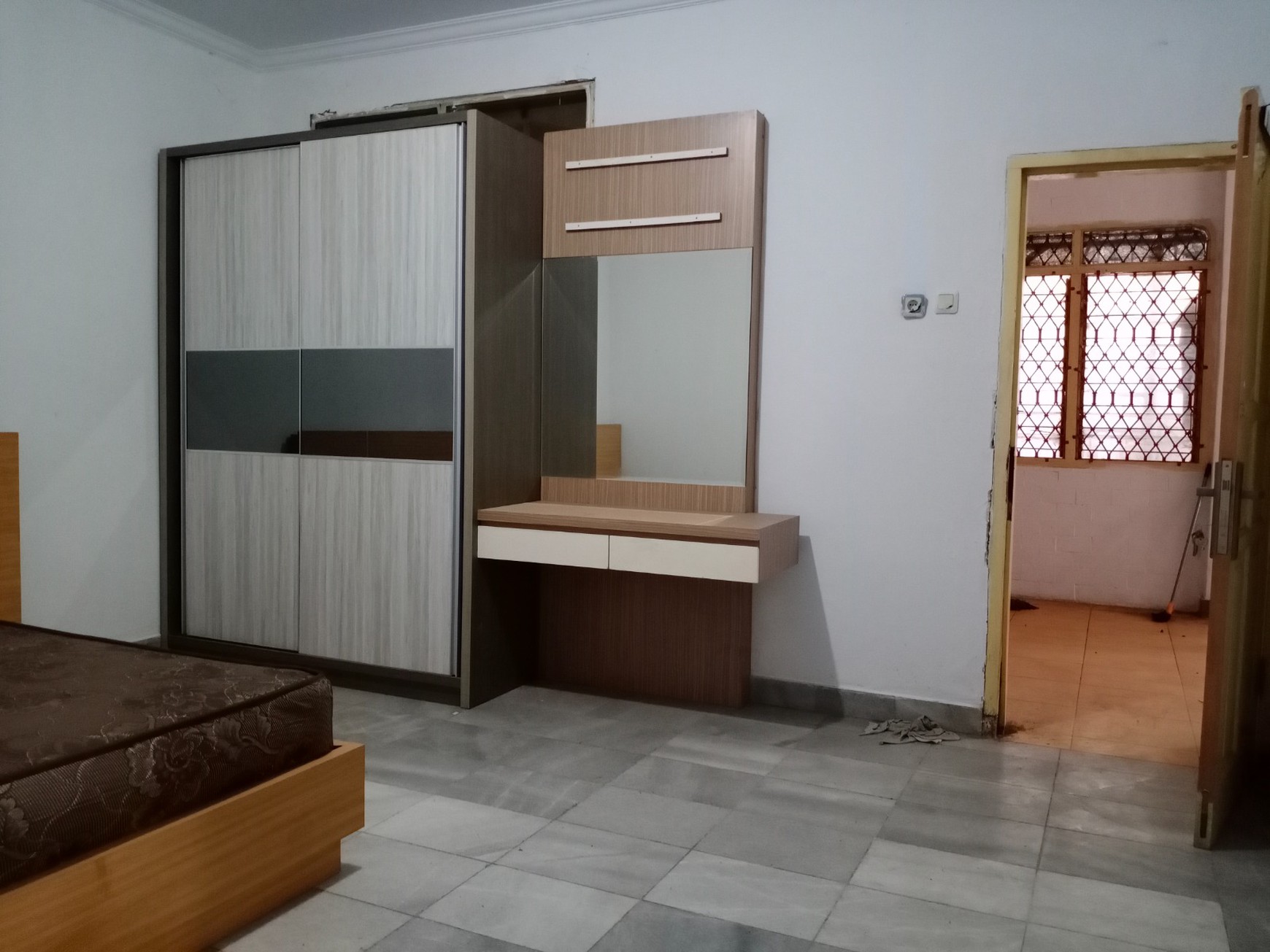 Rumah siap huni dalam Perumahan Jatibening 2 Nego sampai Deal