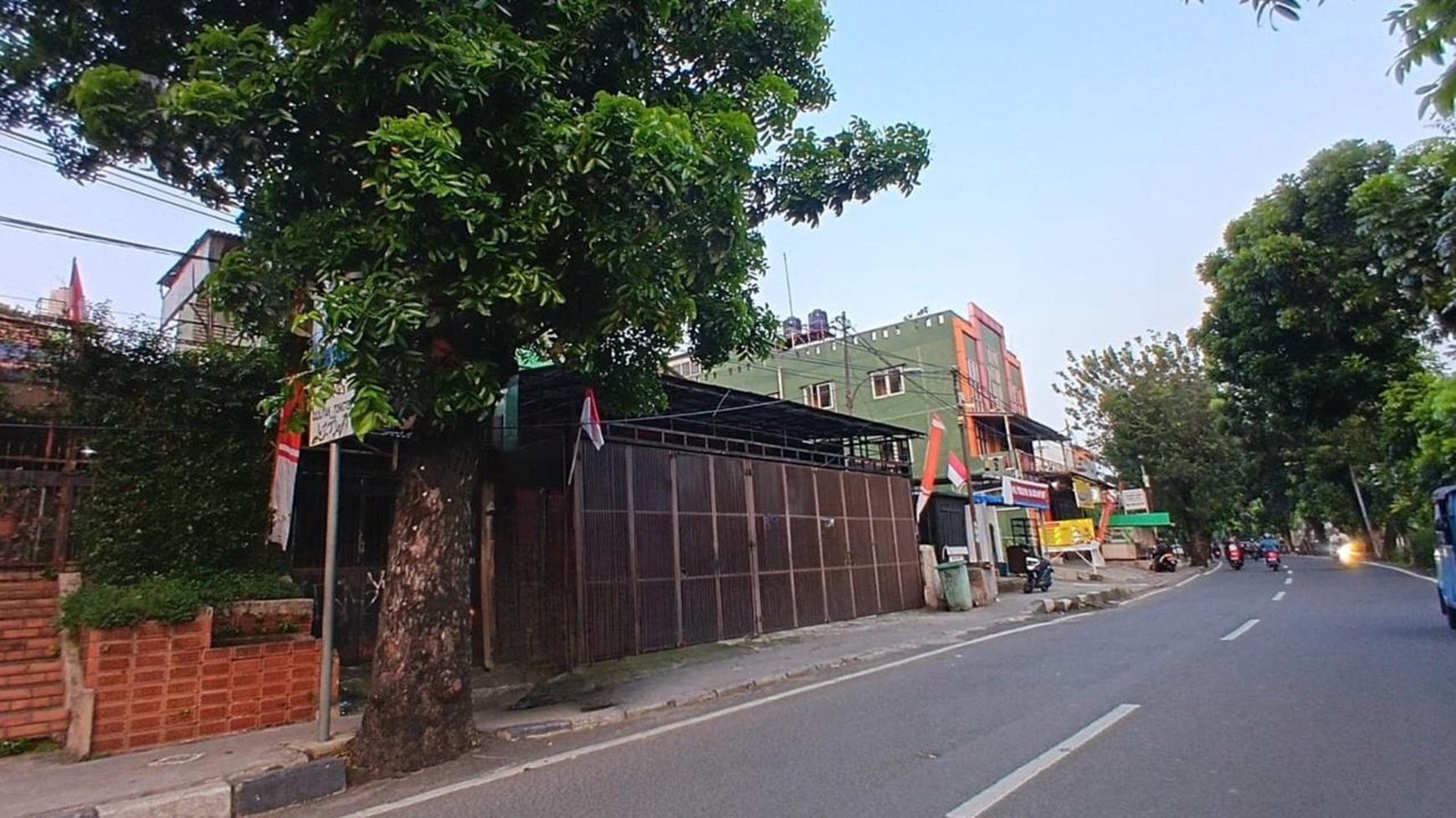 Rumah Besar Dijual di Jl. Bukit Duri Utara Raya - Tebet, Jakarta Selatan