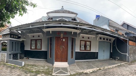 Disewakan Rumah Tinggal Lokasi Strategis di Jalan Palagan Ngaglik Sleman 