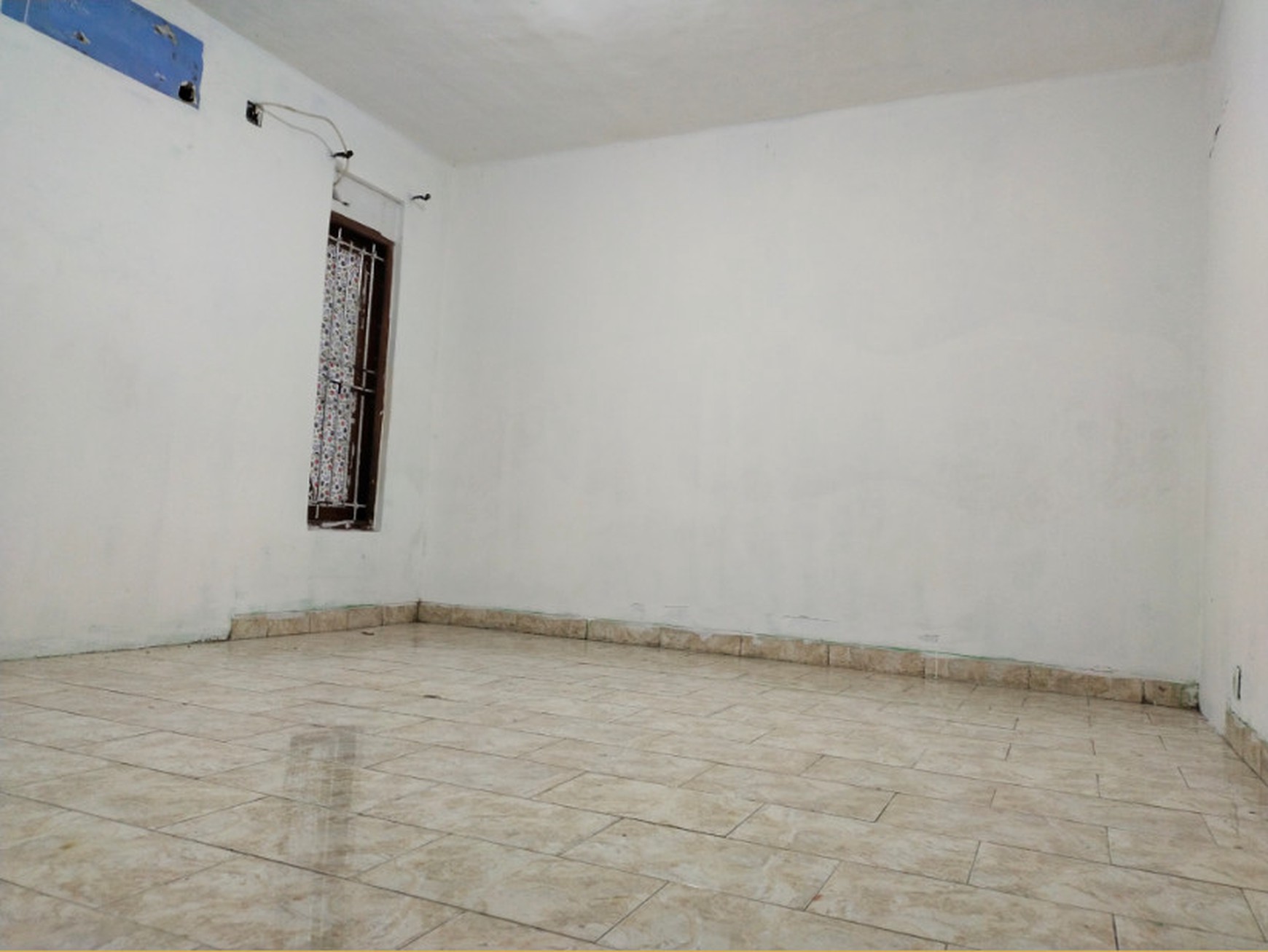 Rumah Bangunan Lama , 2 Lantai di Mampang Prapatan , Jakarta Selatan Nego sampai Deal