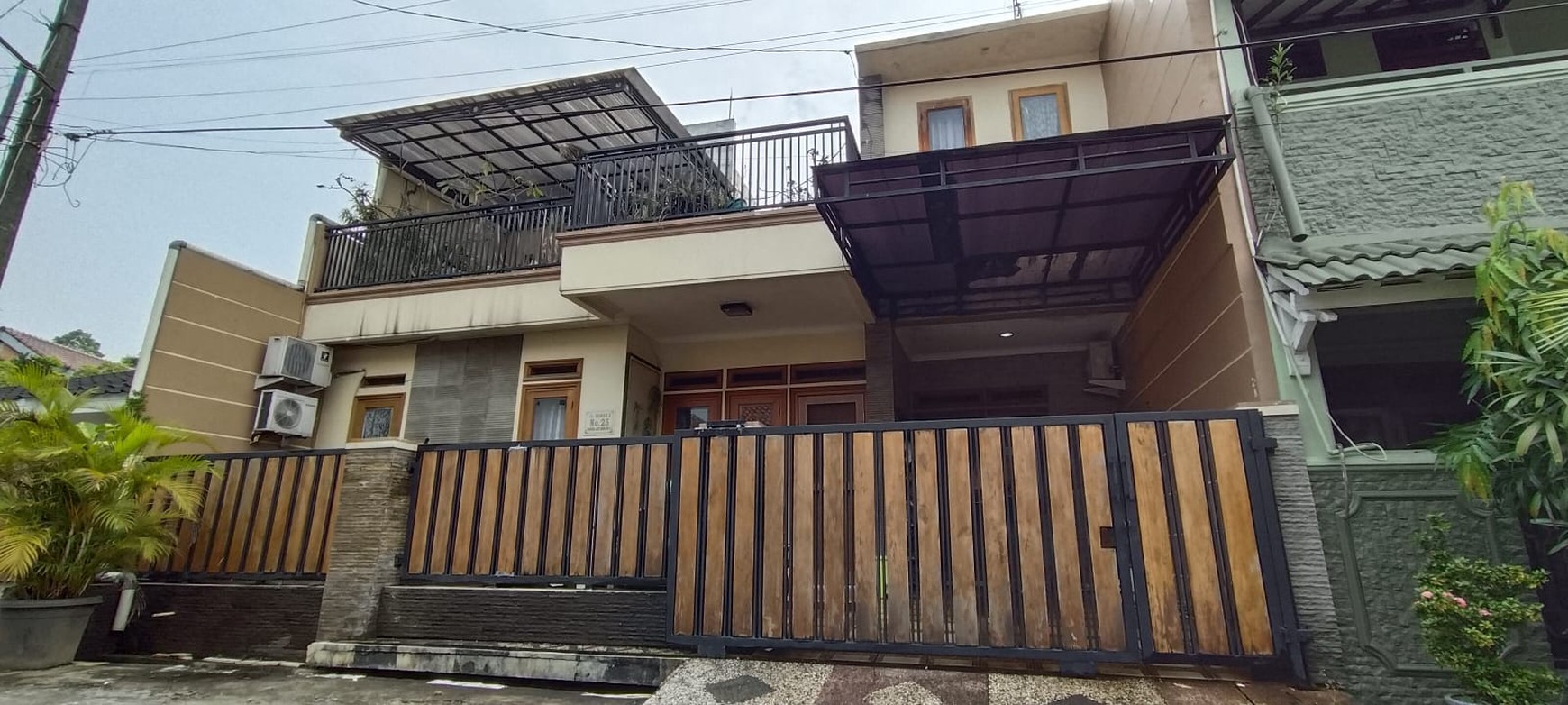Rumah Dalam Komplek Perumahan di JatiBening Baru Nego sampai Deal