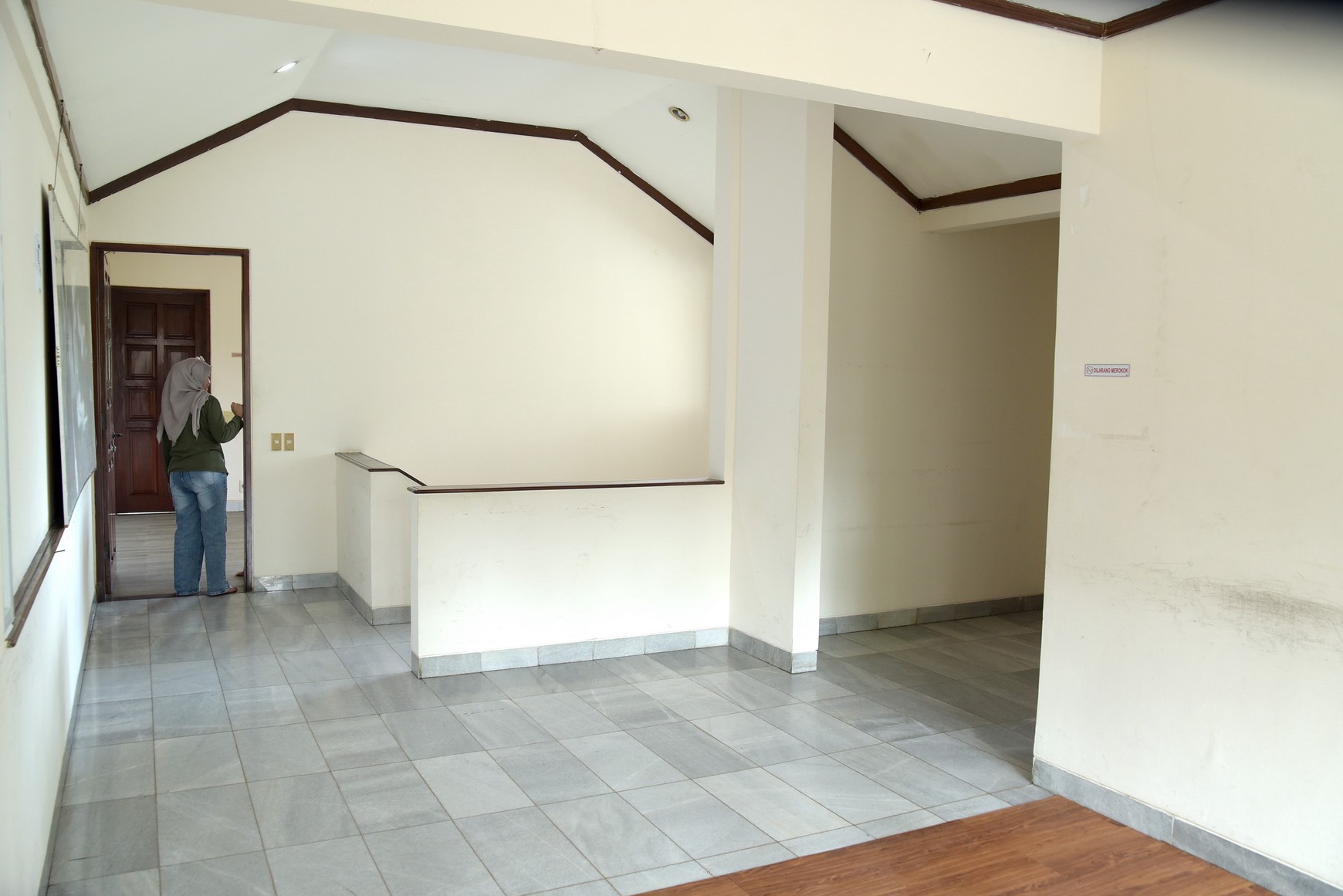 Rumah 2 Lantai dengan Halaman Luas di Antasari Lokasi Strategis , Nyaman dan Asri