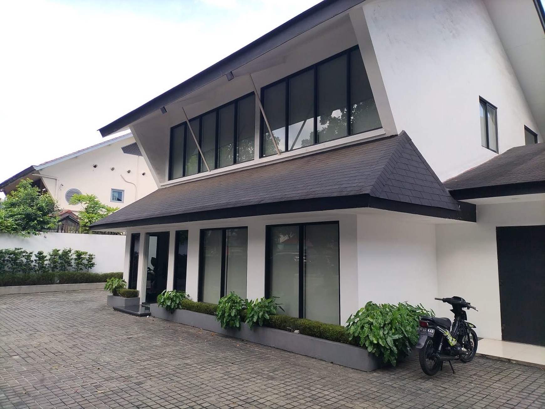 Disewakan Property Di Area Komersial Kebayoran Baru
