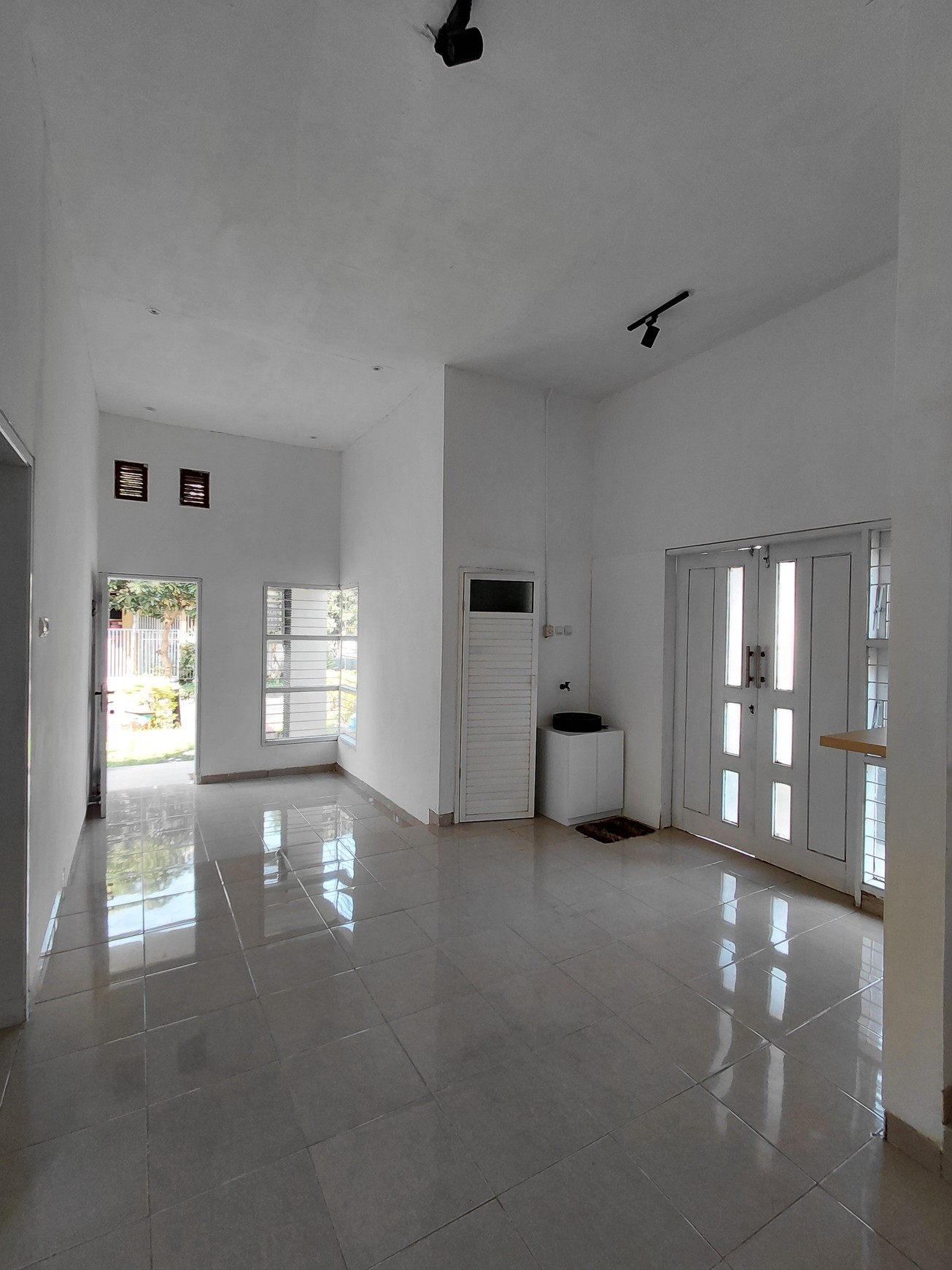 Sewa rumah kontrakan murah cluster puri Safira menganti gresik Furnished, Hook & Murah