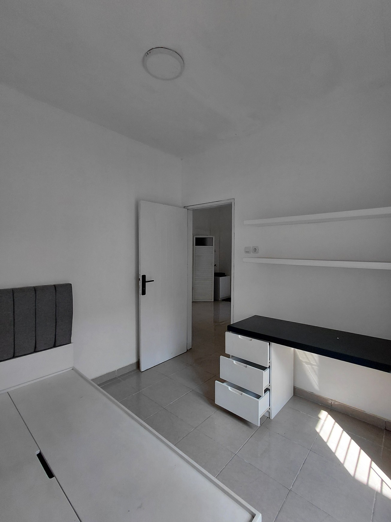 Sewa rumah kontrakan murah cluster puri Safira menganti gresik Furnished, Hook & Murah
