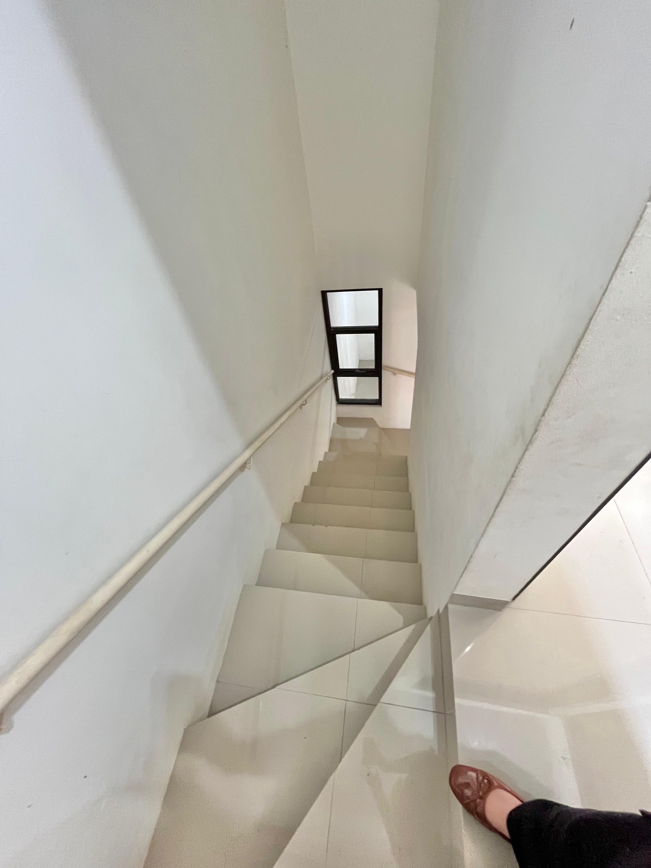 Disewakan Rumah di Cluster Flora Aryana Karawaci Tangerang