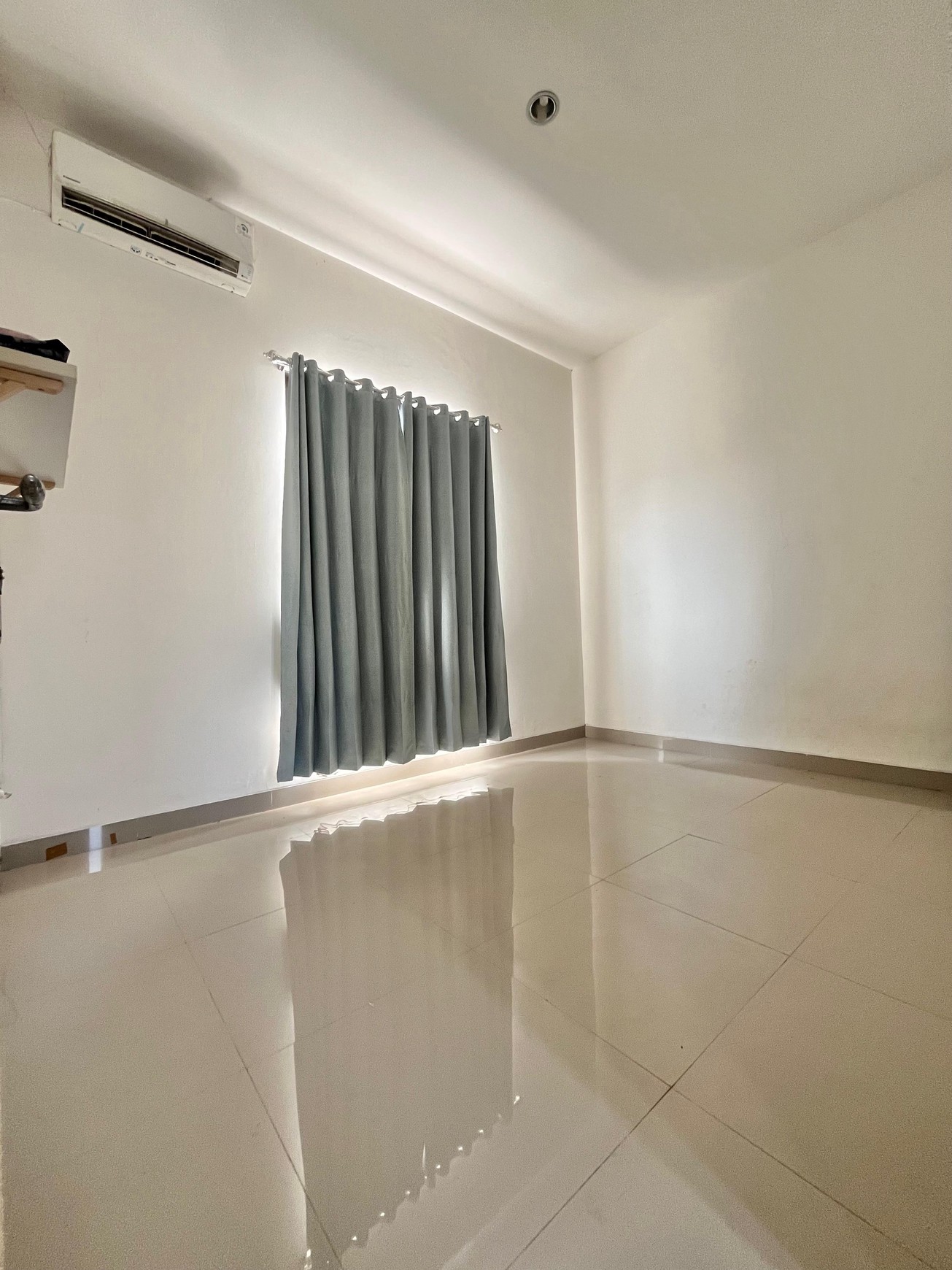 Disewakan Rumah di Cluster Flora Aryana Karawaci Tangerang