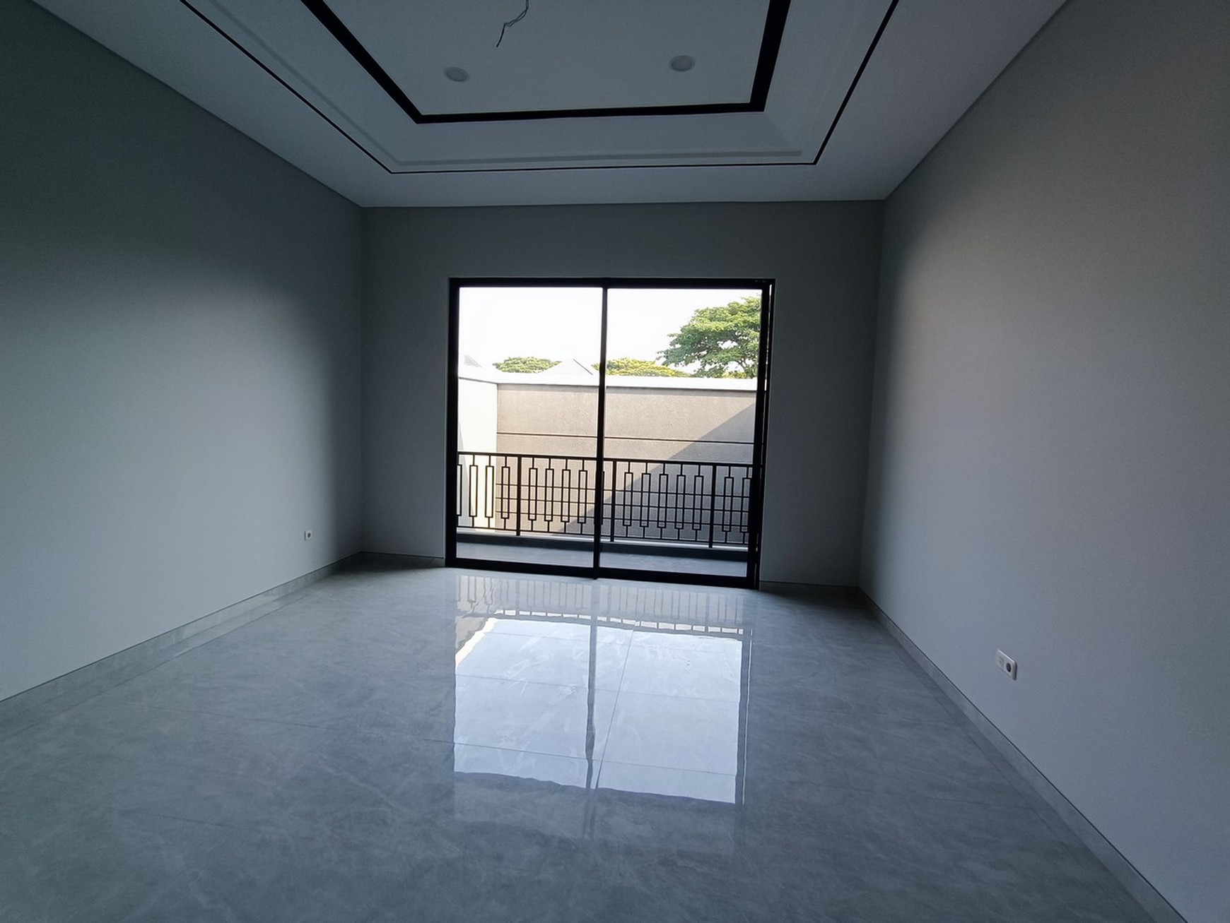 Dijual Rumah Citraland Woodland Baru Gress Minimalis Surabaya