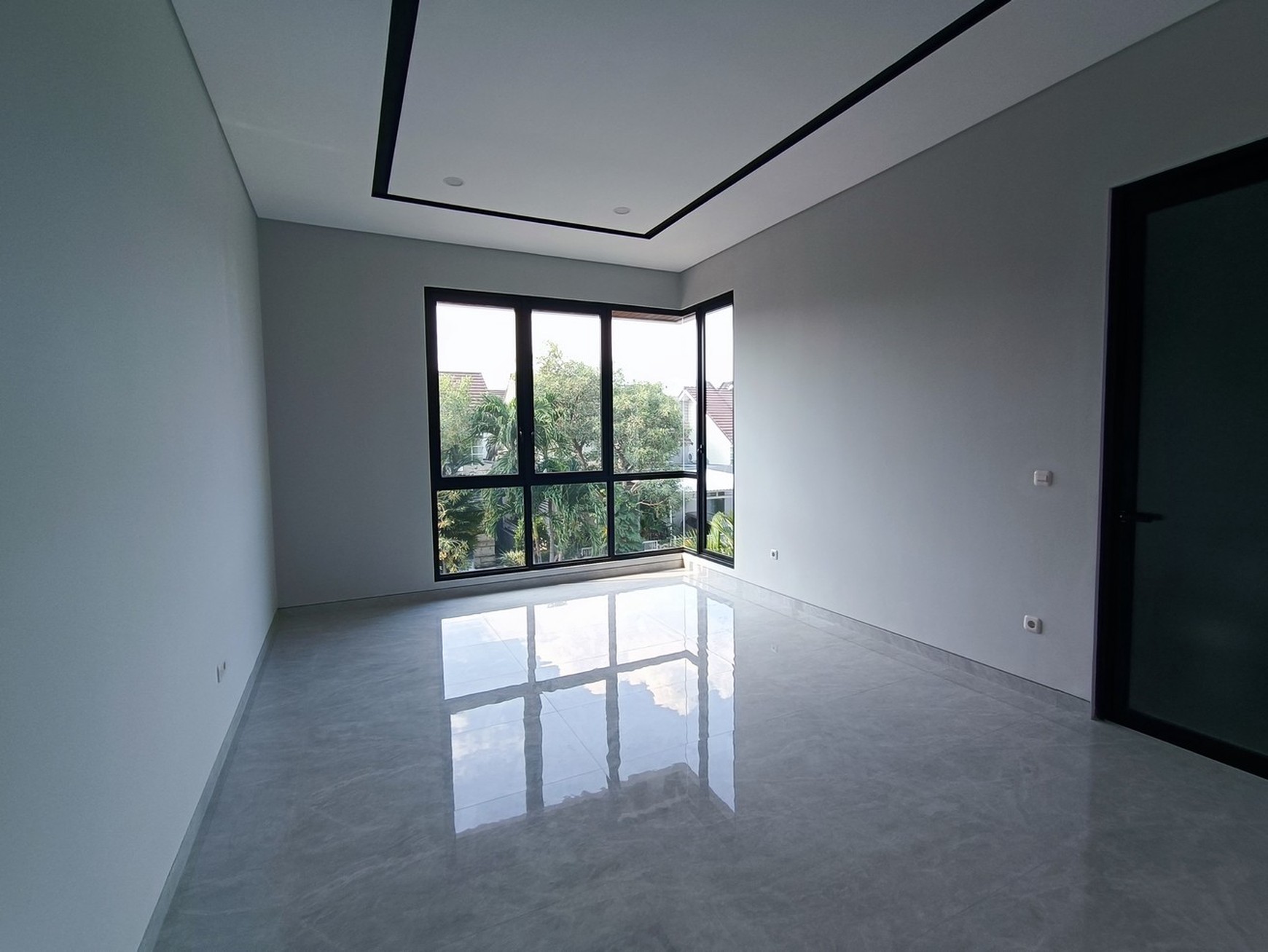Dijual Rumah Citraland Woodland Baru Gress Minimalis Surabaya
