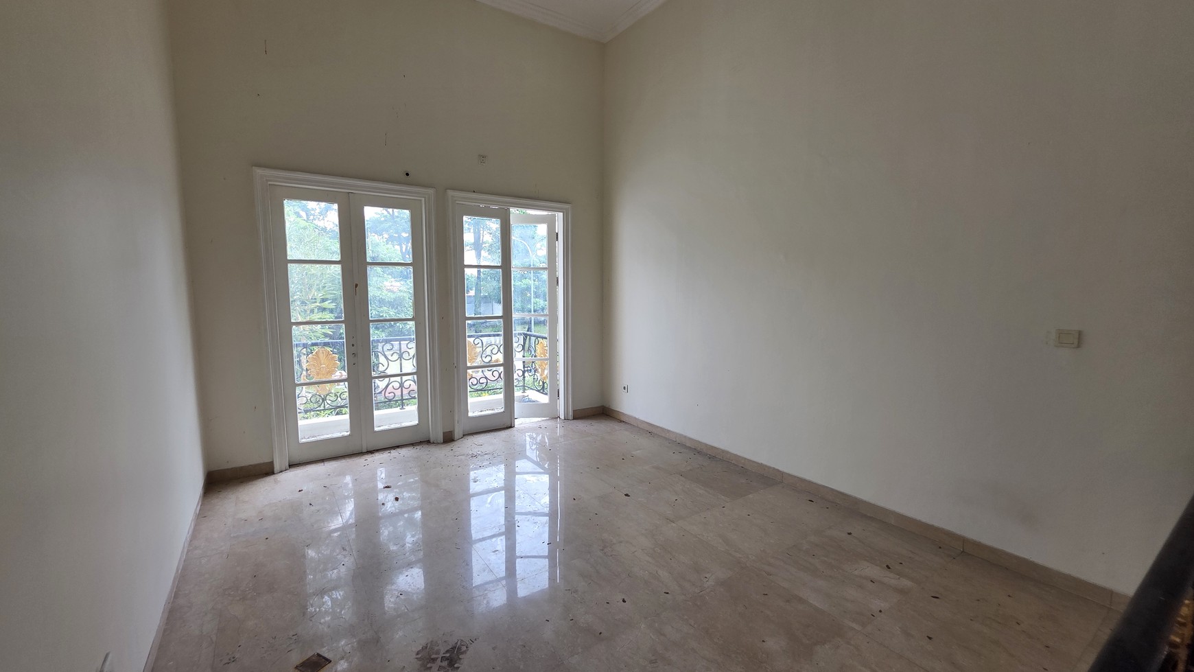 Dijual Rumah Mewah di Cluster Bellano Gading Serpong