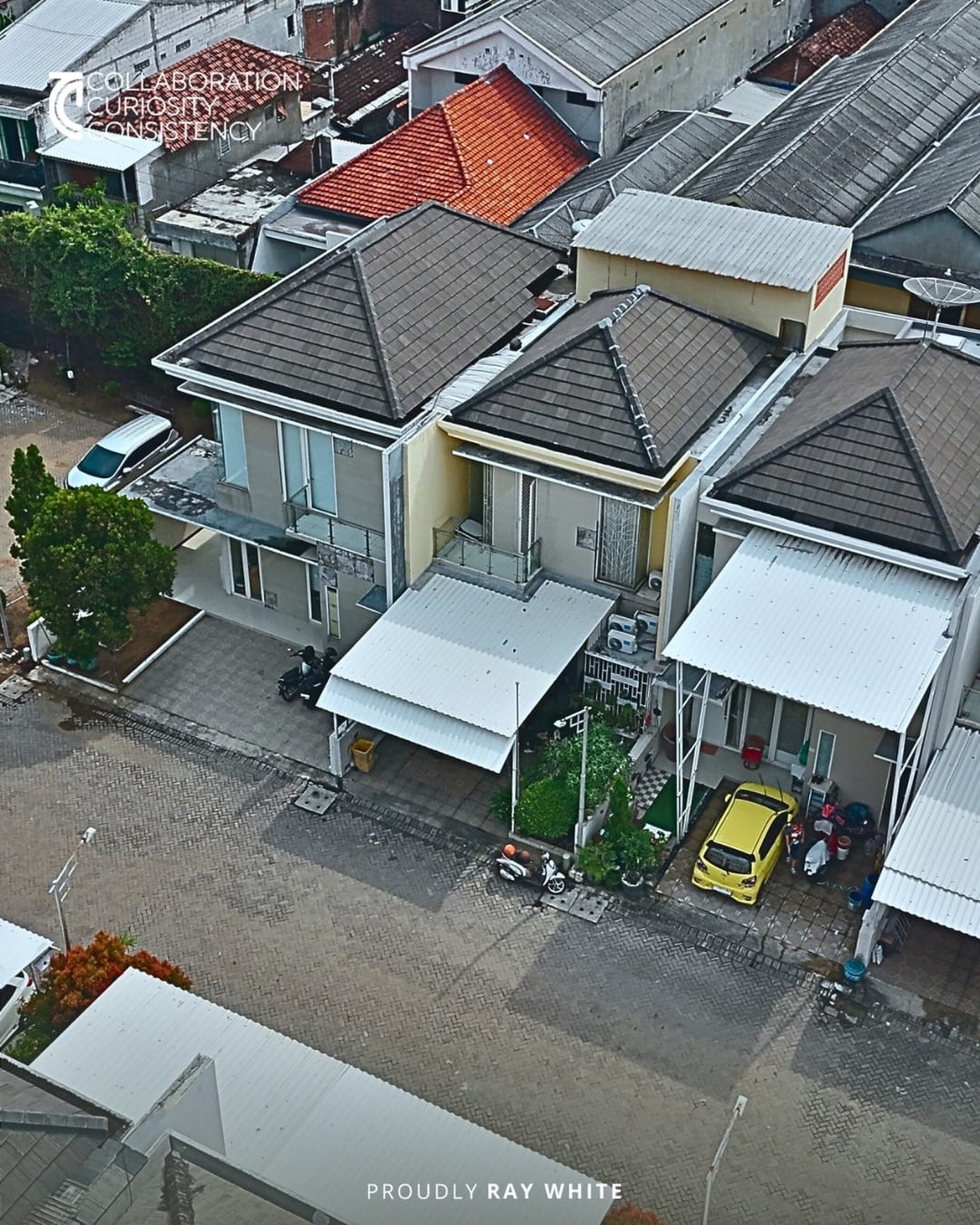 Dijual Rumah Murah Full Furnish Mewah 2 Lantai De Victory Regency Sukomanunggal Surabaya Barat