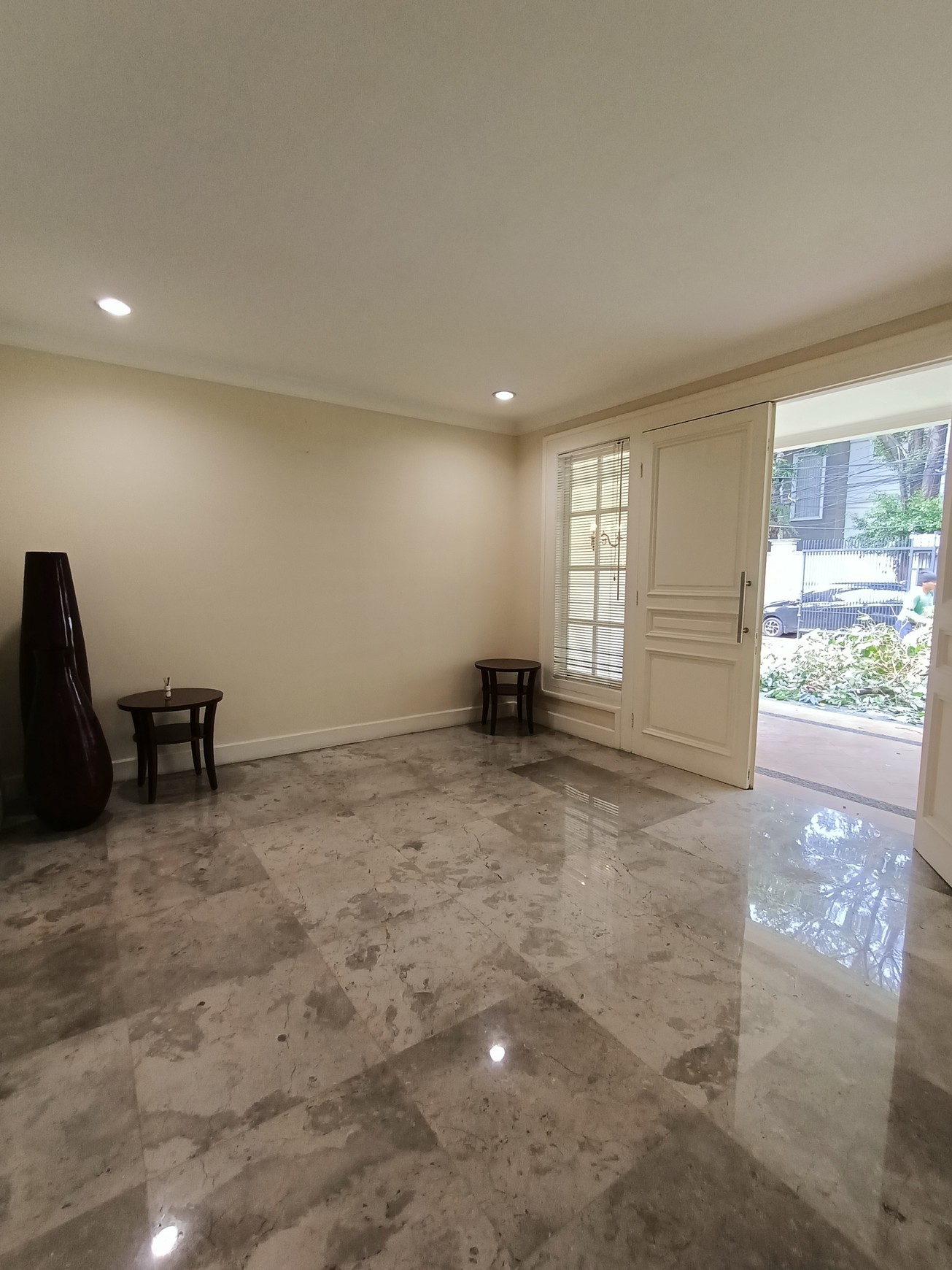 LUXURY AND ELEGANT HOUSE WITH A QUIET ENVIRONMENT @KEMANG, SOUTH JAKARTA