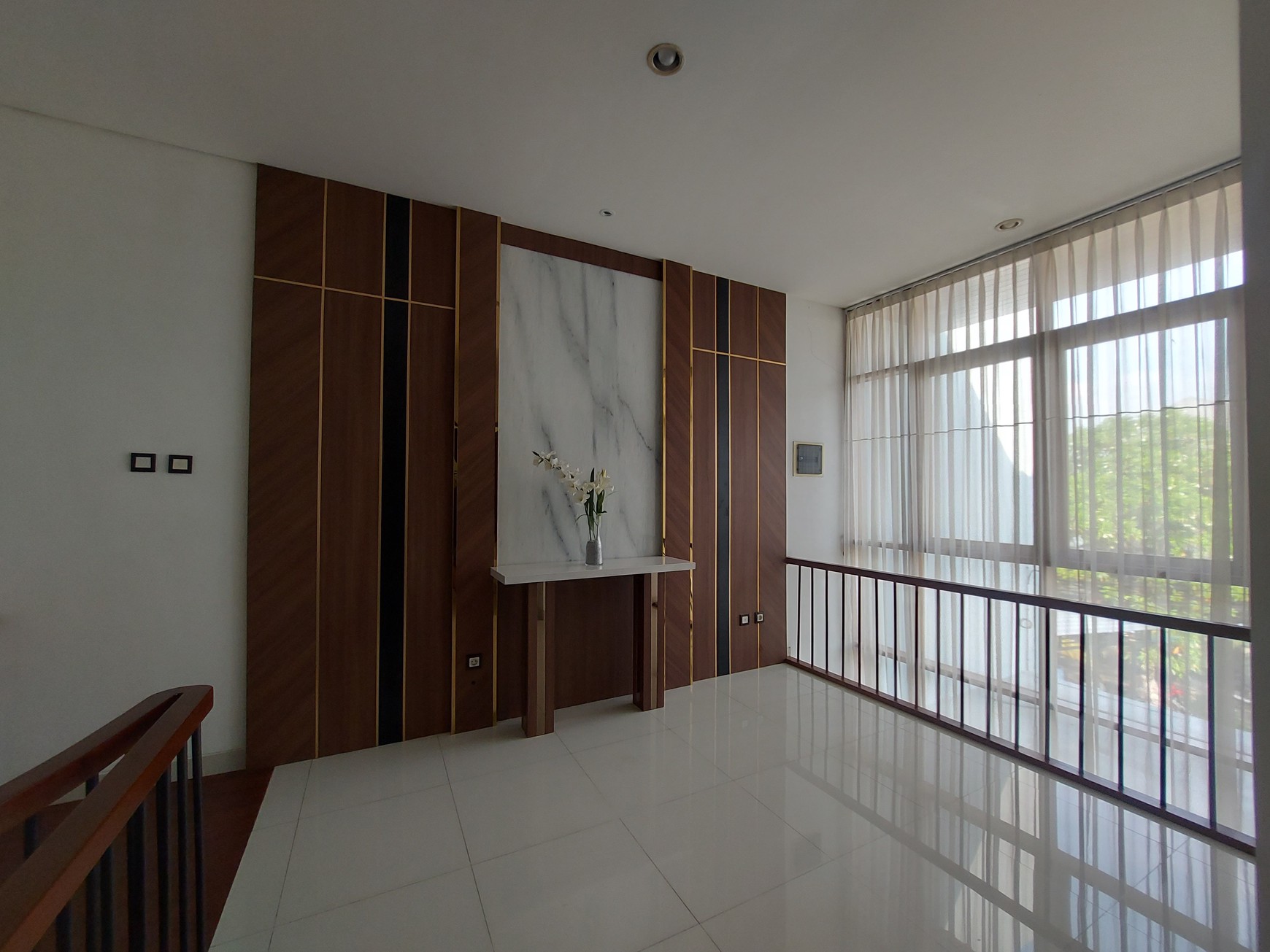 Rumah 2 lantai bagus dan siap huni di Bina Husada, Sunter Jaya