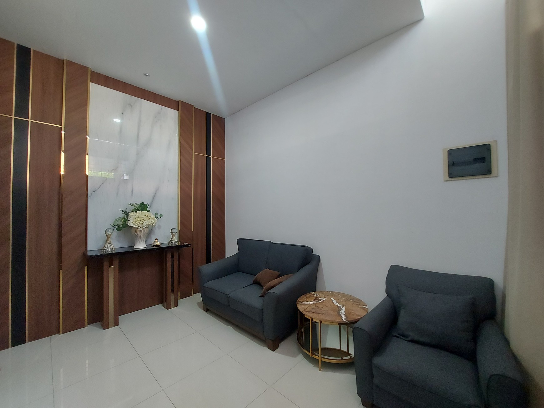 Rumah 2 lantai bagus dan siap huni di Bina Husada, Sunter Jaya