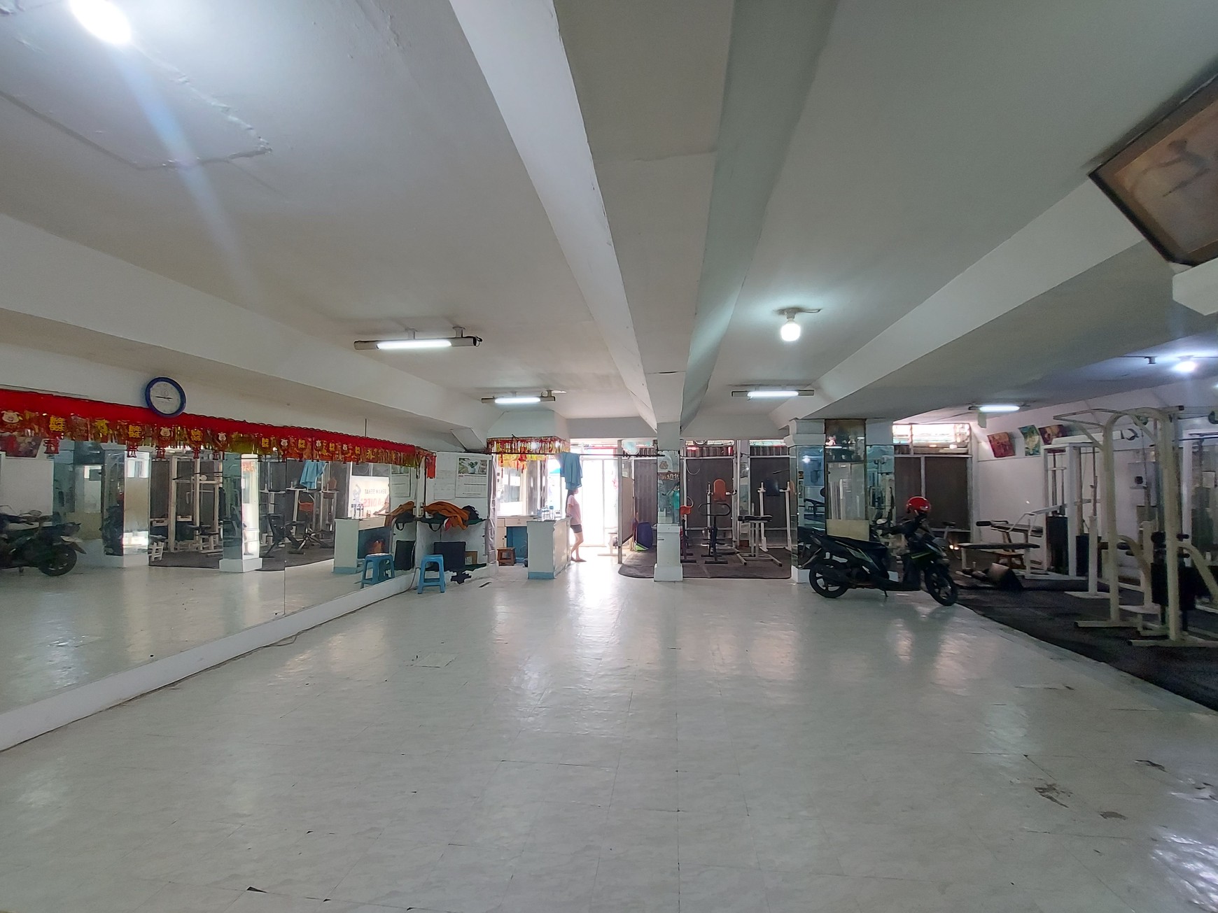 Ruko gandeng lebar 11 di Lautze Raya, Pasar Baru, Sawah Besar