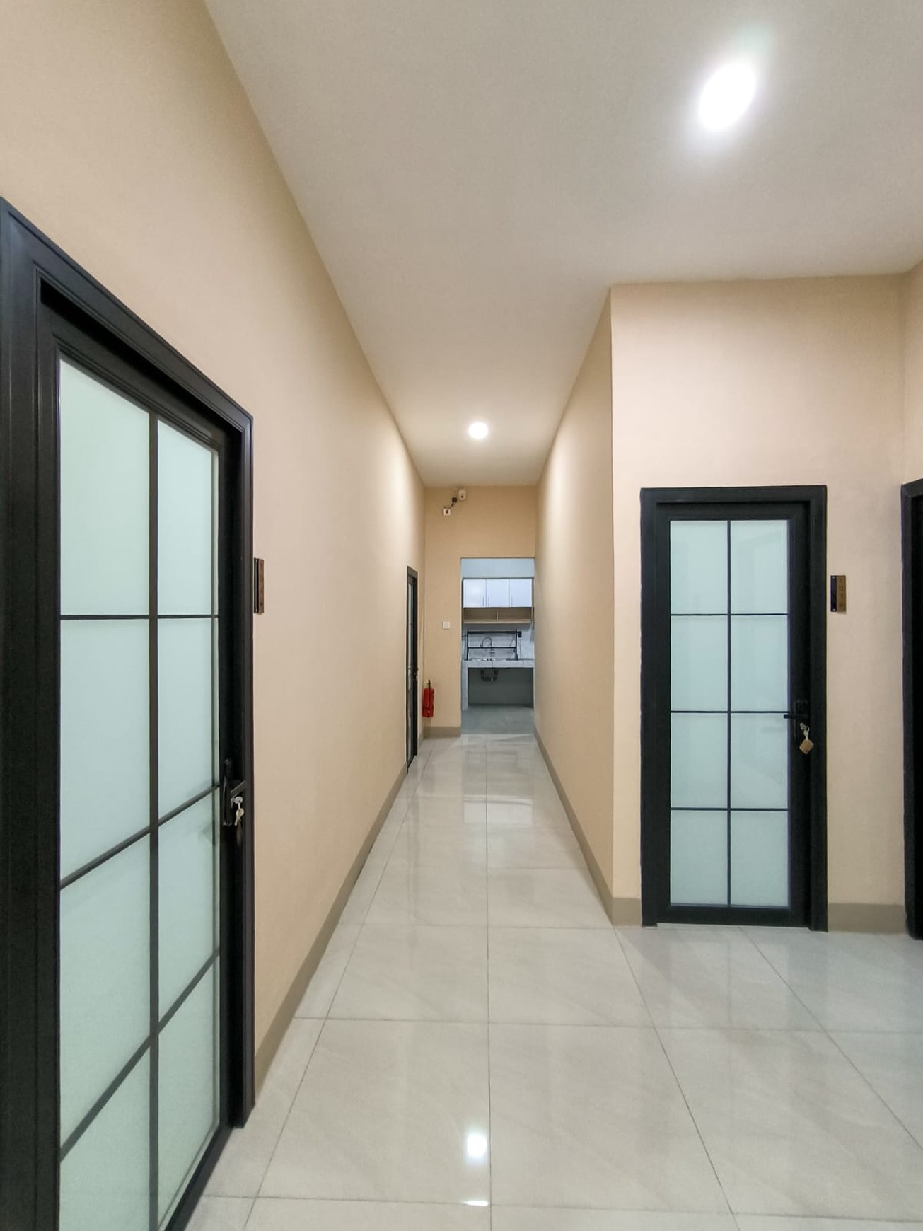 Kos Kosan 15 Pintu di Pinggir Jalan Lokasi Strategis @Pondok Pinang, Jakarta Selatan