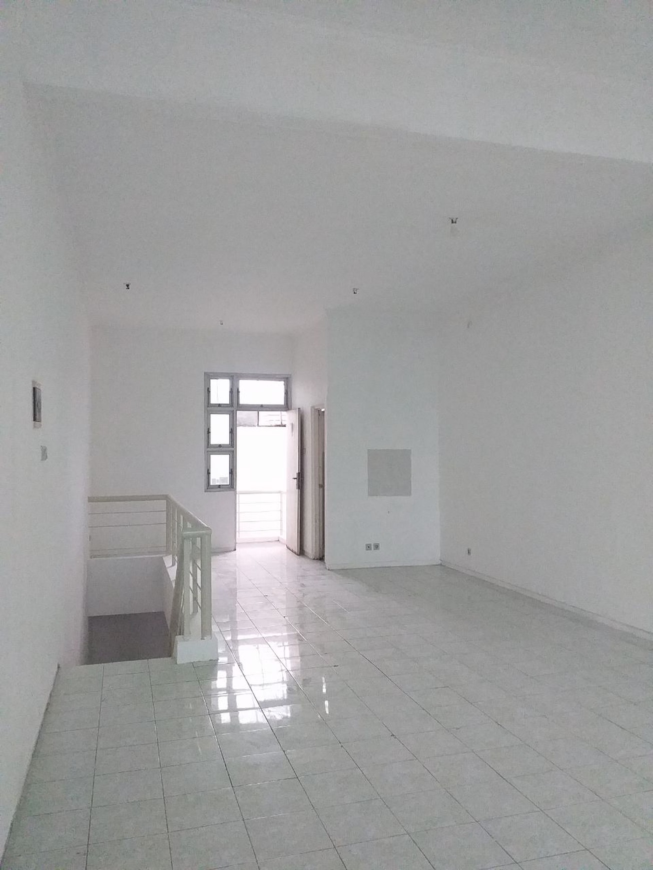 Disewakan Ruko Palma Galeria Citraland Surabaya Barat, Disewakan Ruko Murah
