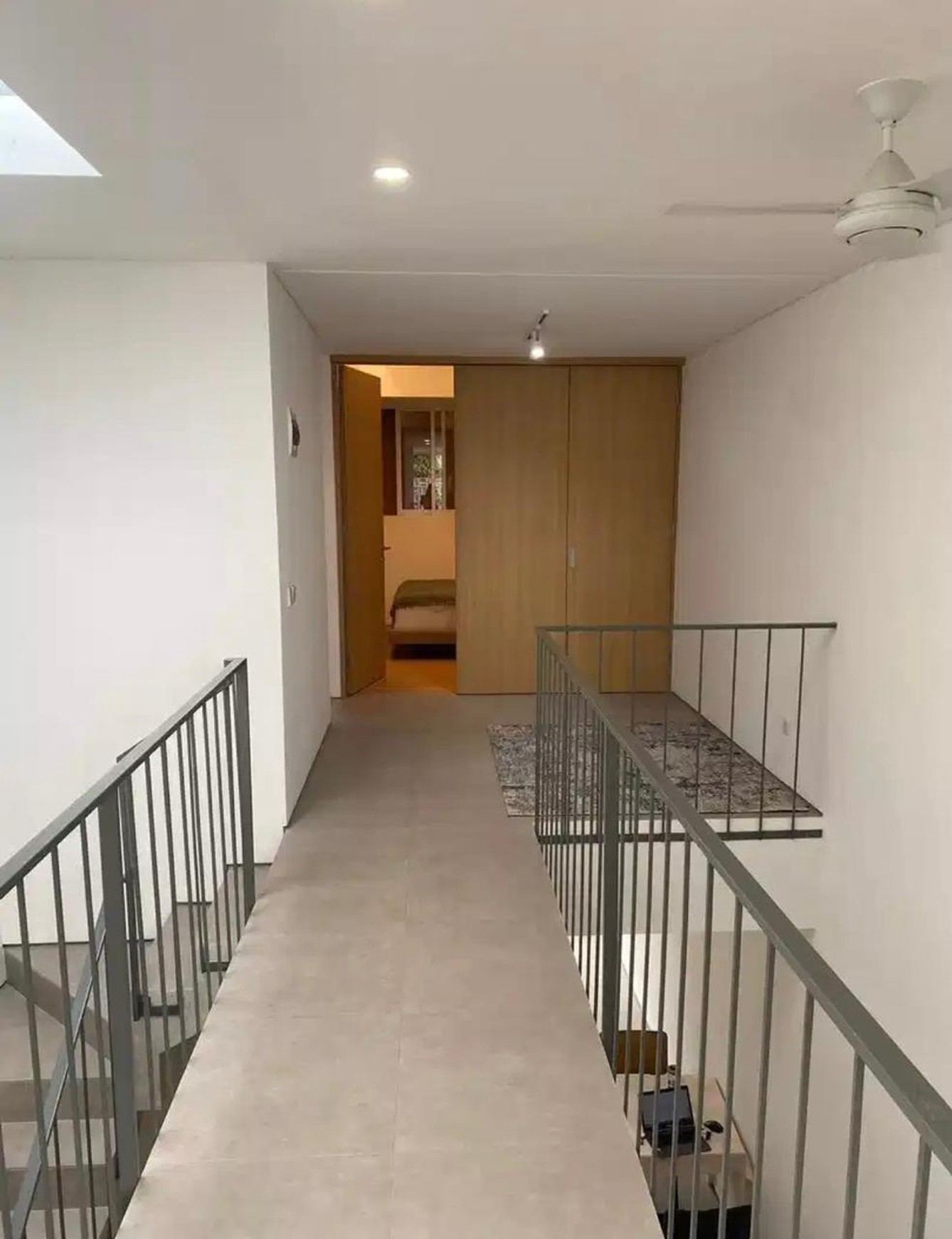 Rumah 2 Lantai Siap Huni Semi Furnished dengan Hunian Nyaman dan Asri @Pondok Aren