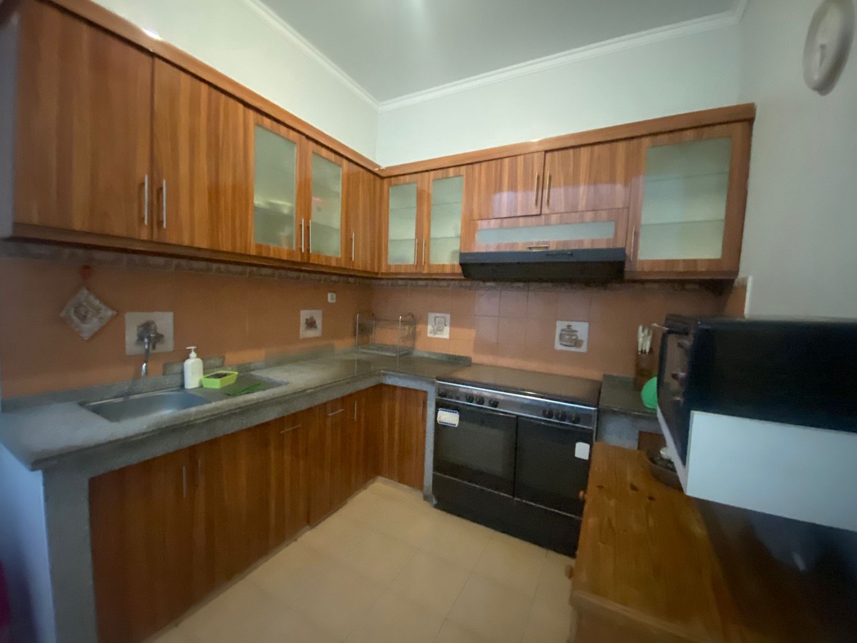 RUMAH ASRI DEPAN TAMAN DI LEGENDA WISATA CIBUBUR