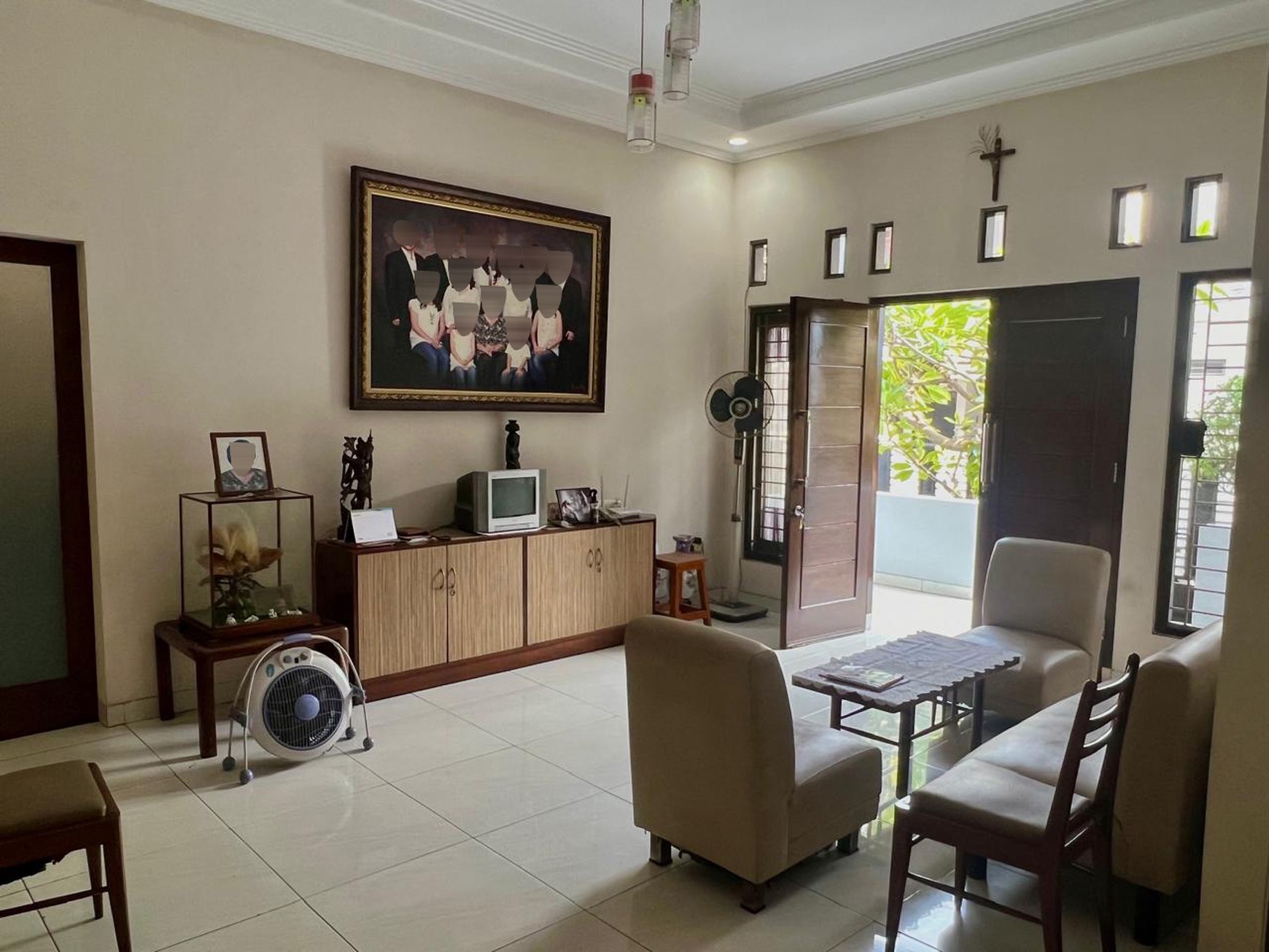 Rumah 2 Lantai di Jakarta Barat Siap Huni ada 5 Kamar Tidur dan 3 Kamar Mandi @Grogol, Jakarta Barat