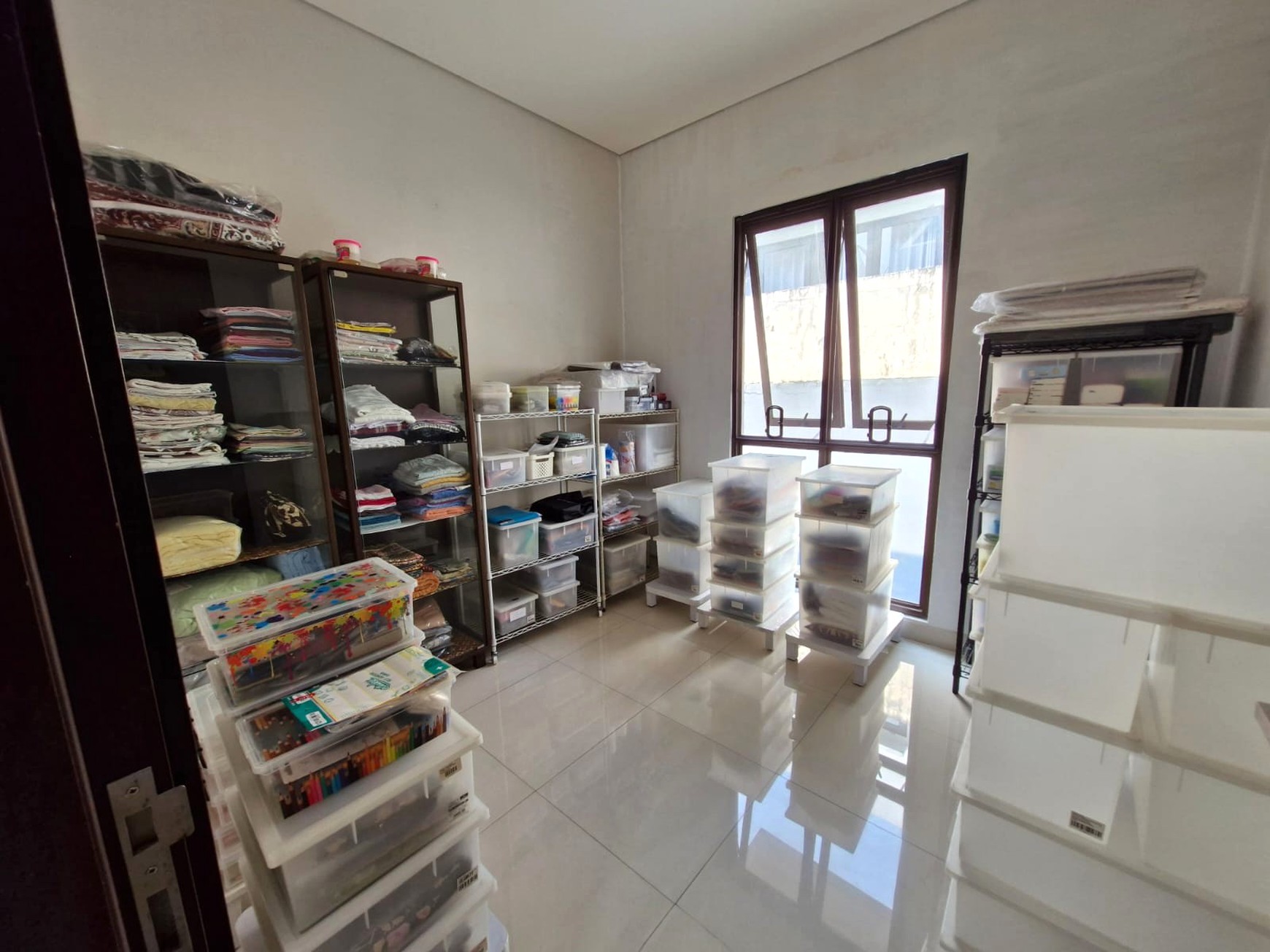 Rumah 2 Lantai siap huni di The Eminent BSD City