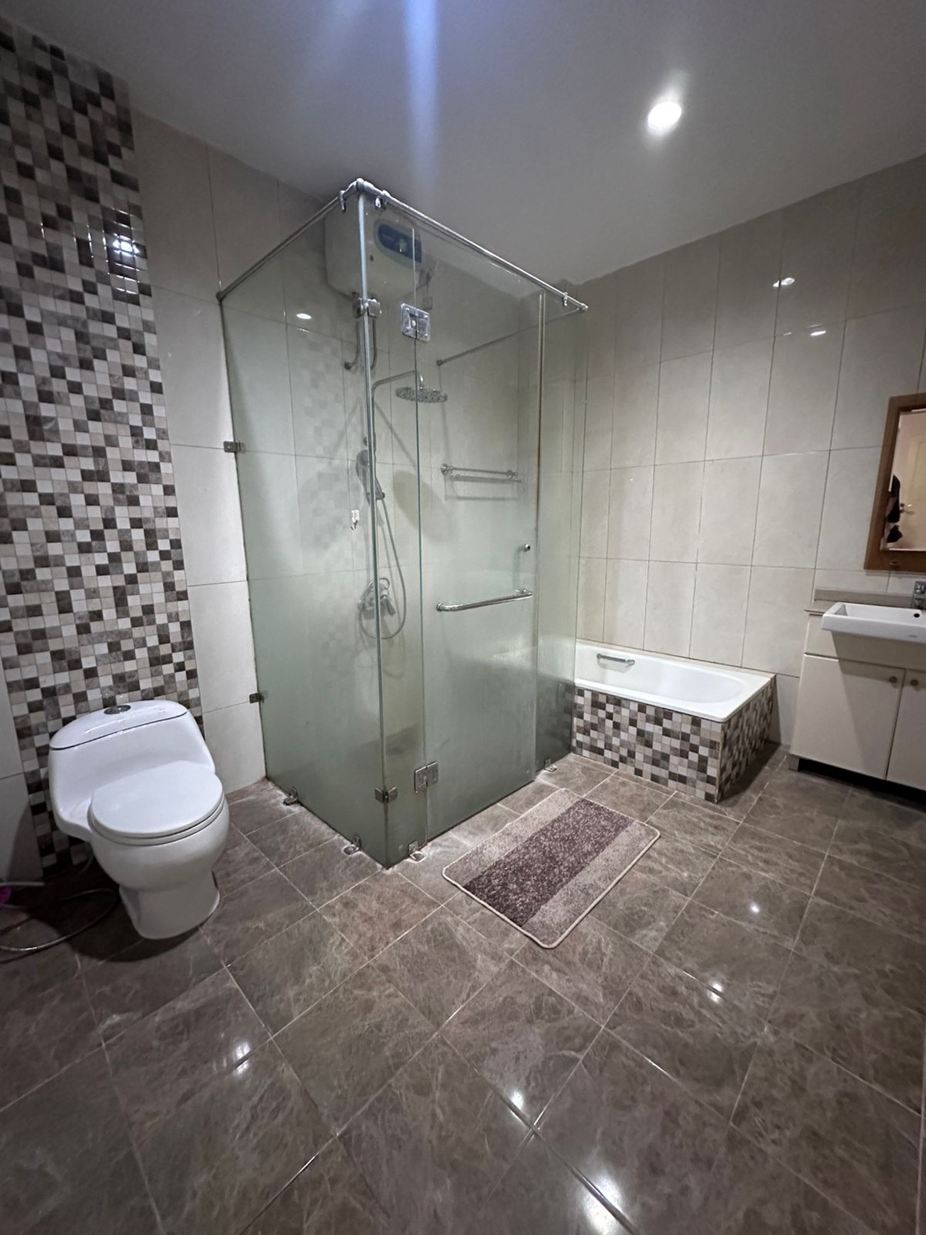 Rumah Bagus, Apik, bebas banjir, Lokasi strategis di Bintaro