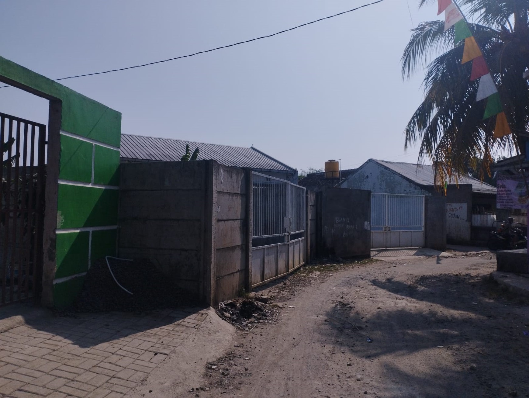 Dijual Tanah dan Bangunan di Suradita Cisauk Cocok untuk Rumah Tinggal 