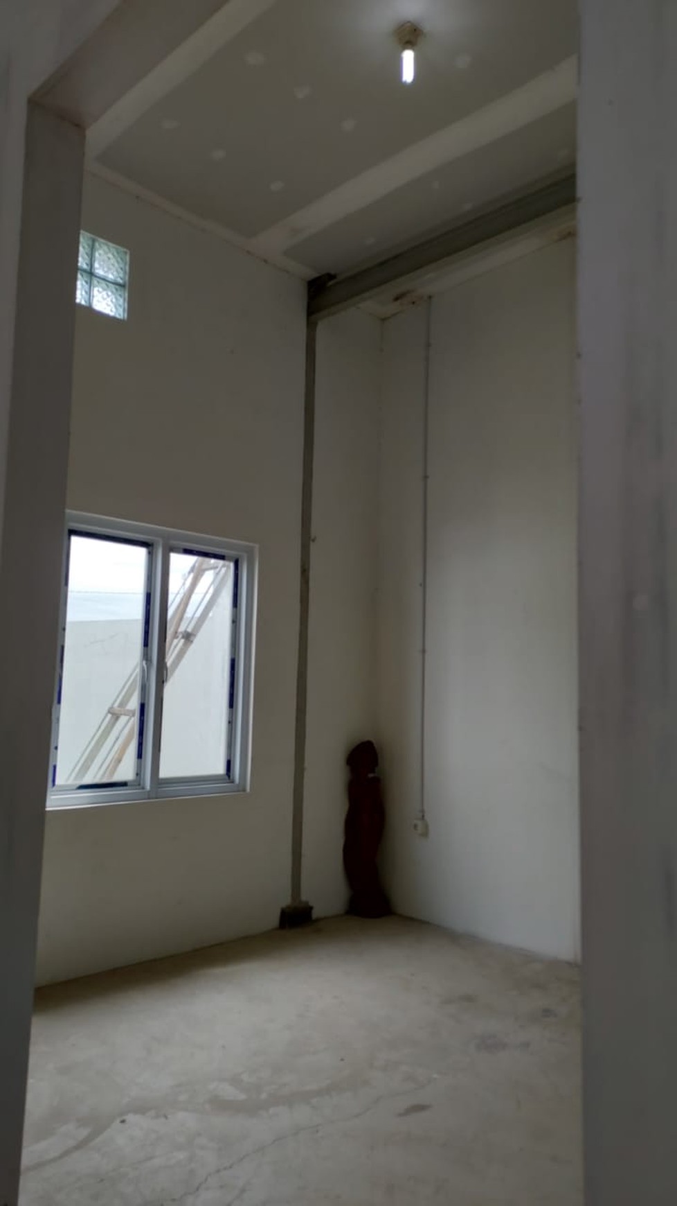 Dijual Tanah dan Bangunan di Suradita Cisauk Cocok untuk Rumah Tinggal 