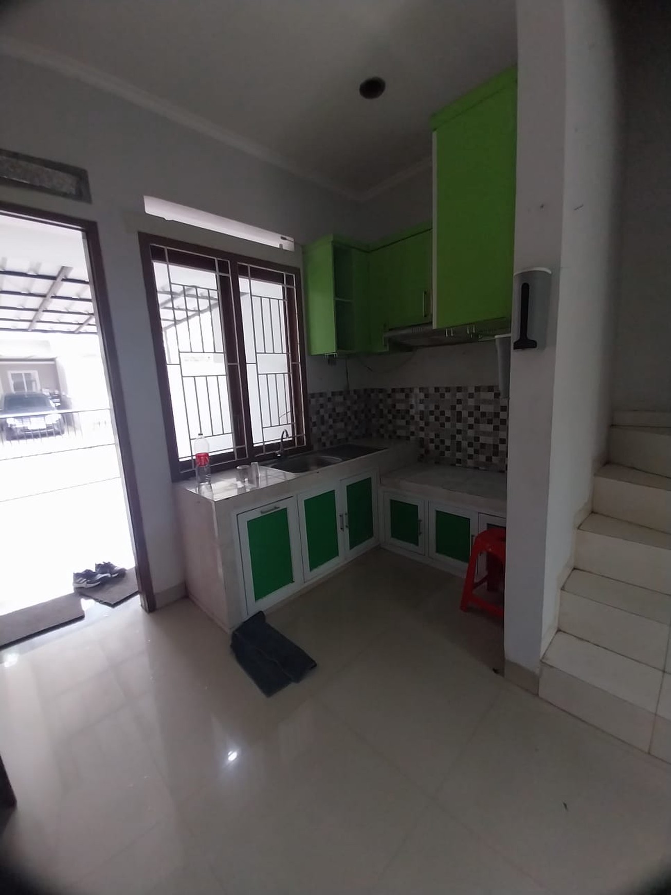 Rumah 2 Lantai di Ciputat deket ST. Sudimara dengan Luas 135 m2 Bangunan 230 m2 SHM