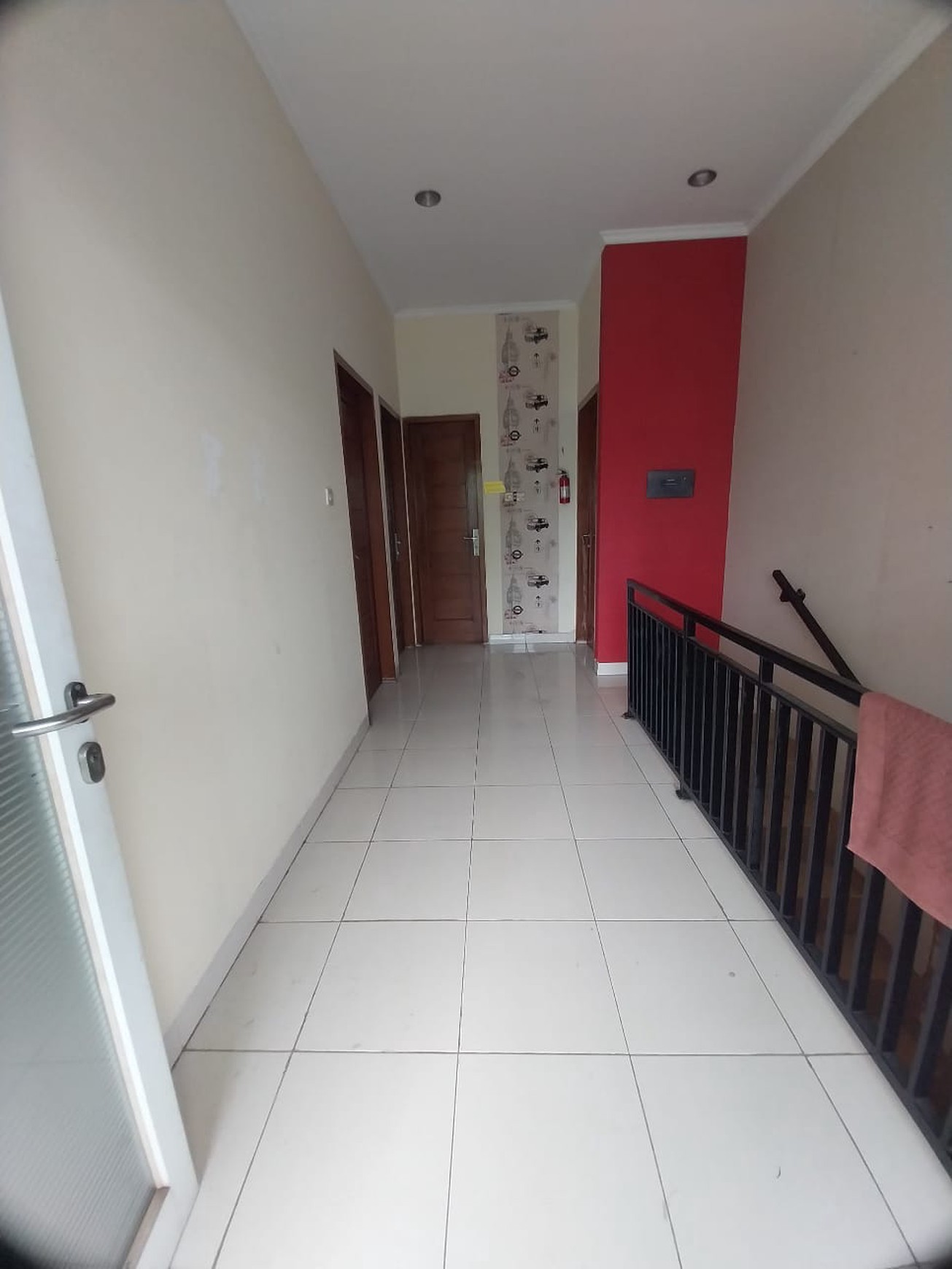 Rumah 2 Lantai di Ciputat deket ST. Sudimara dengan Luas 135 m2 Bangunan 230 m2 SHM