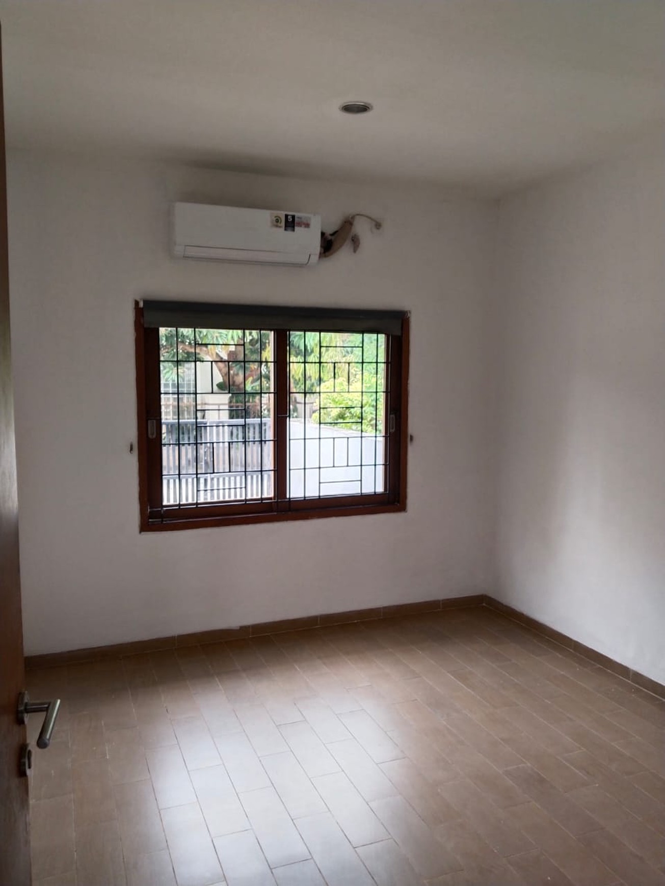 Disewakan Rumah Terawat dan Siap Huni di Gandul 1 Menit ke Pintu Tol Desari 