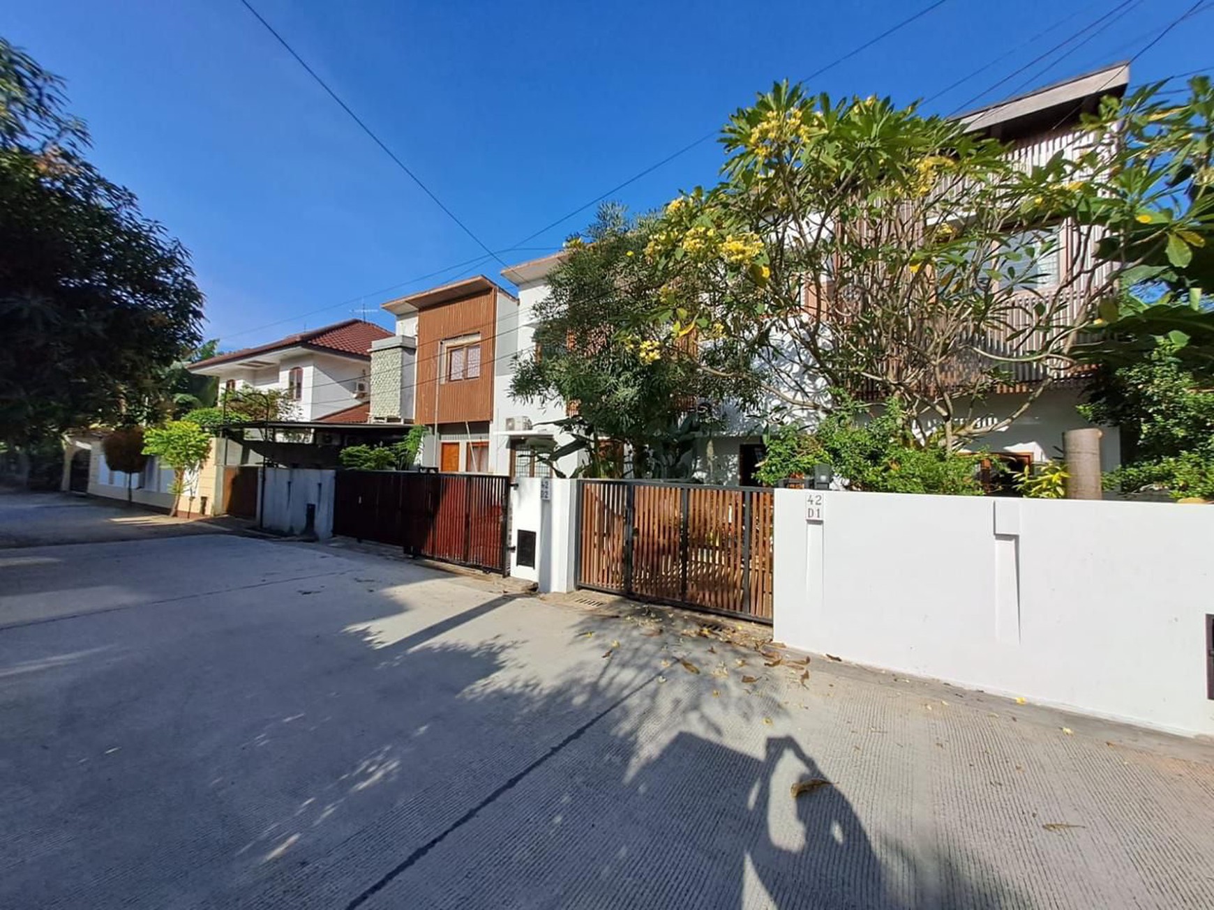 Disewakan Rumah Terawat dan Siap Huni di Gandul 1 Menit ke Pintu Tol Desari 