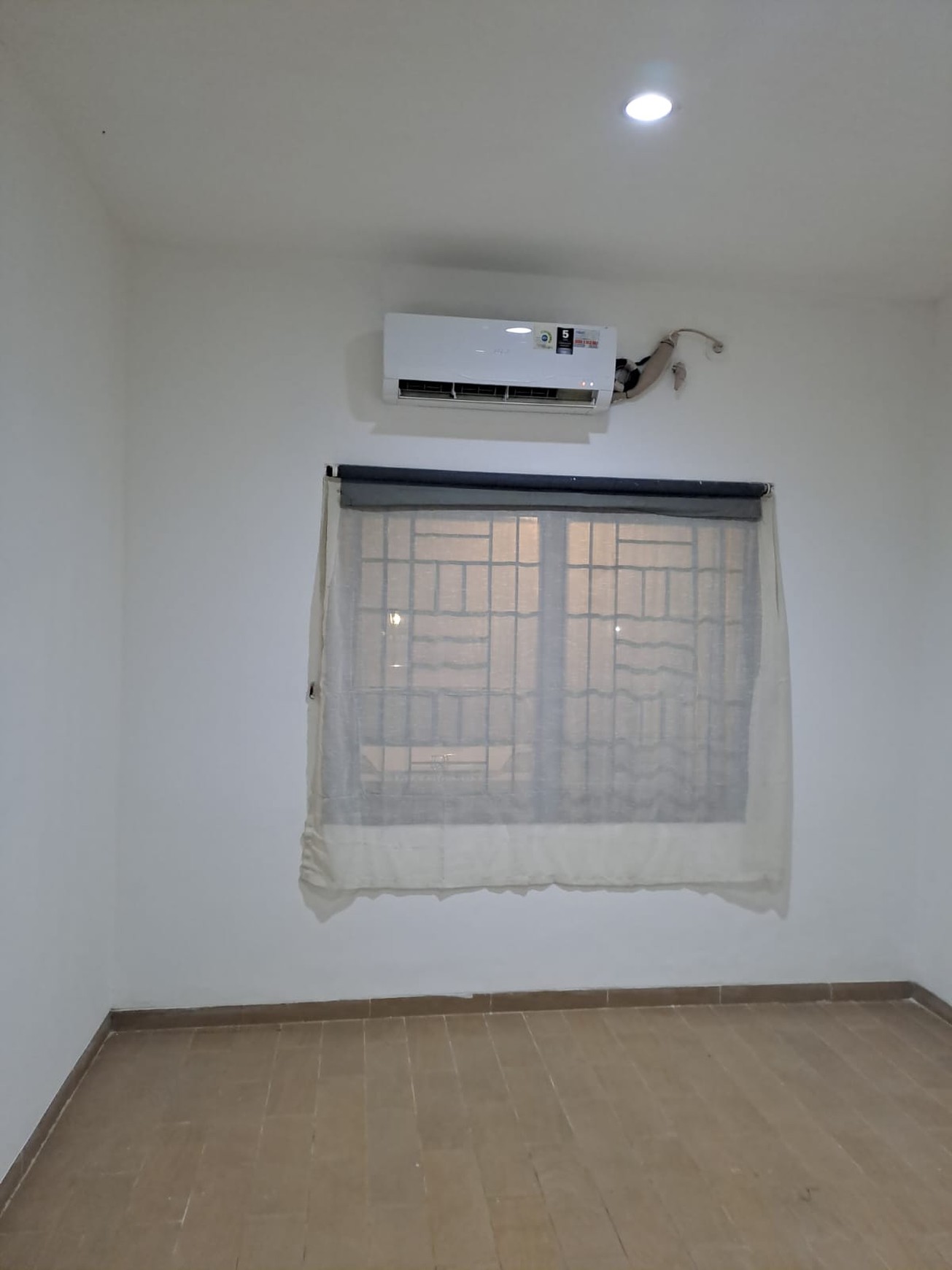 Disewakan Rumah Terawat dan Siap Huni di Gandul 1 Menit ke Pintu Tol Desari 