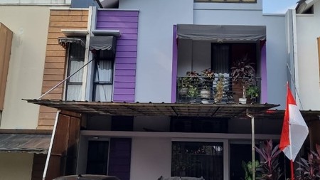 Rumah 3 lantai, dalam cluster siap huni di Pondok Aren