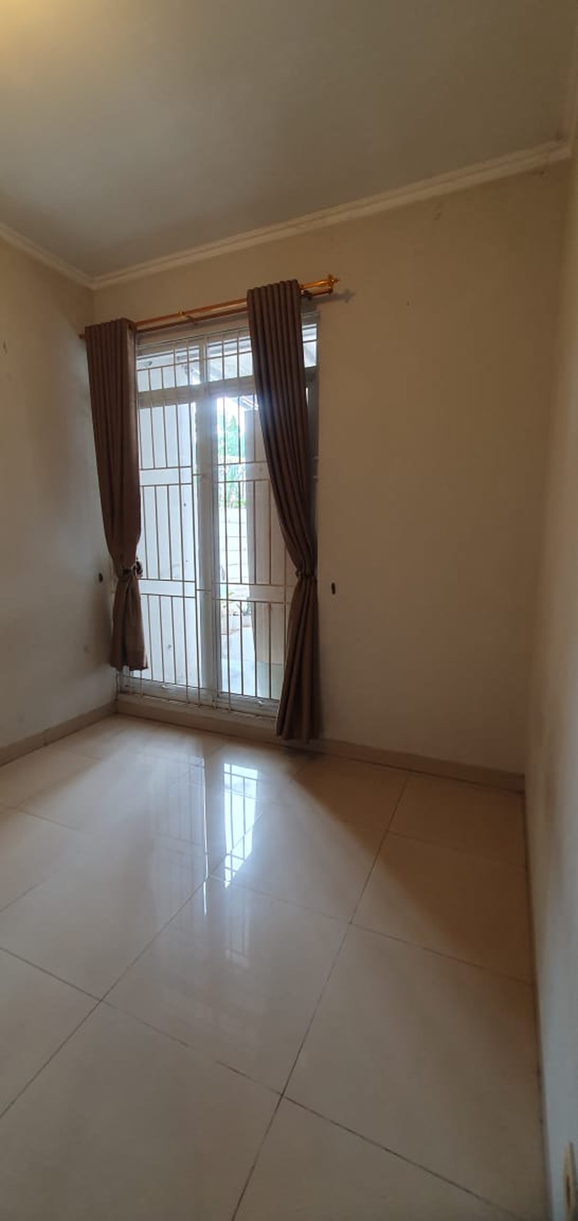 Rumah 1 Lantai di Pinus Regency, Soekarno Hatta - Bandung