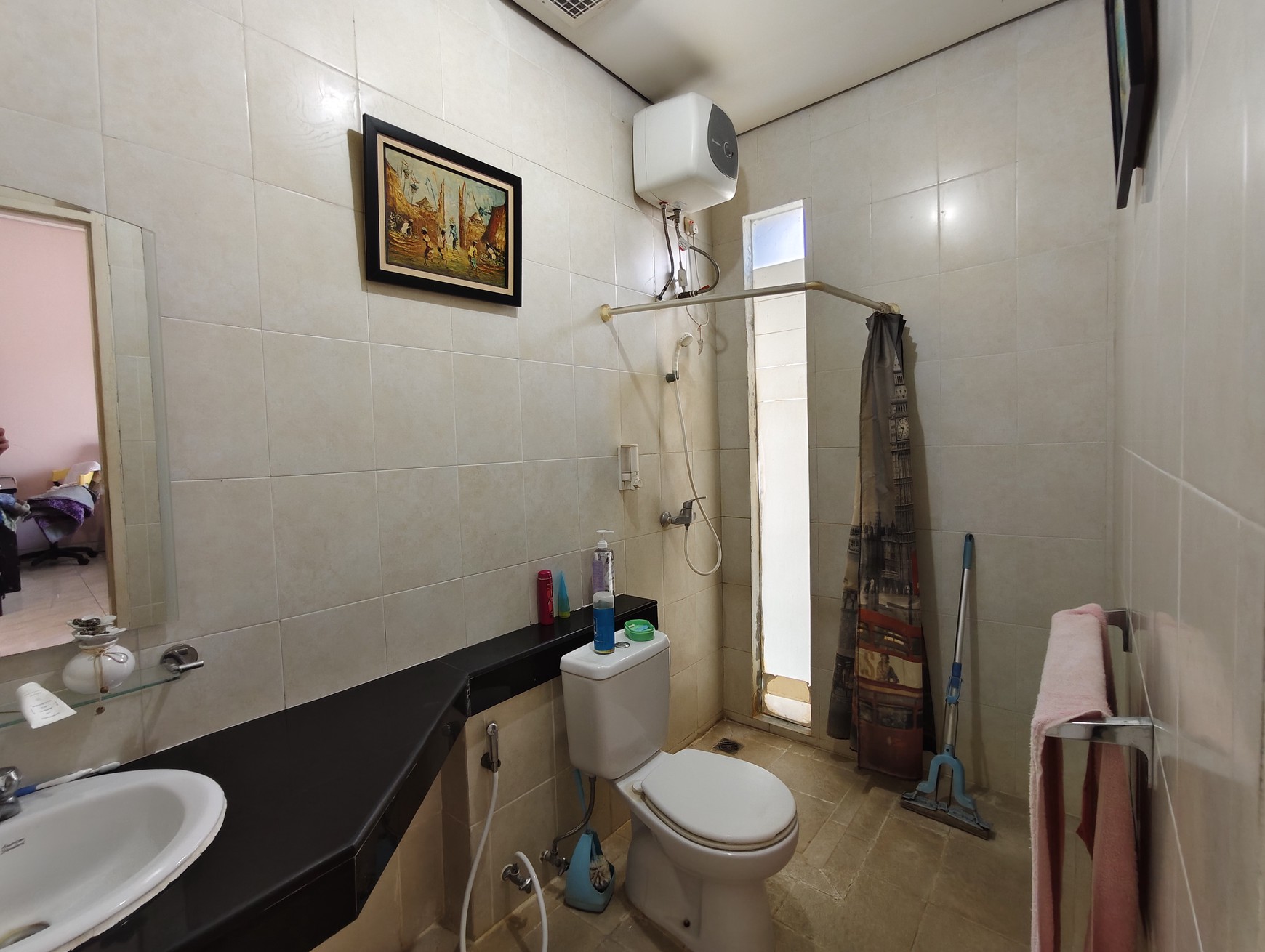 Rumah depan taman Citra Gran Cibubur