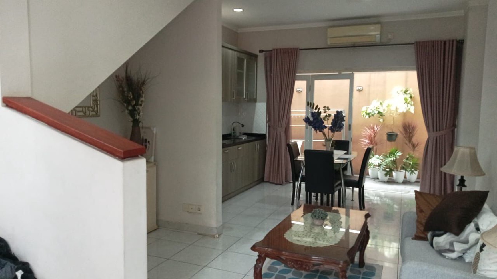 Rumah Bagus Di Emerald Terrace Bintaro Jaya Sektor 9
