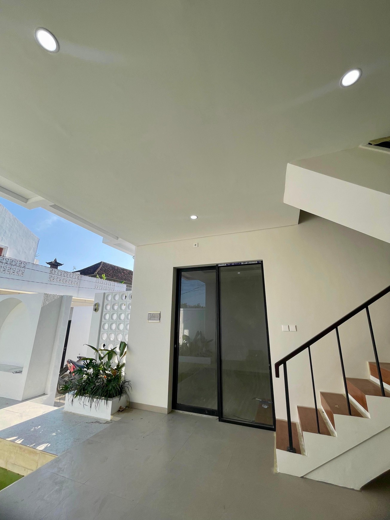Villa Mewah Brand New Mediterania di Kuta Selatan Bali