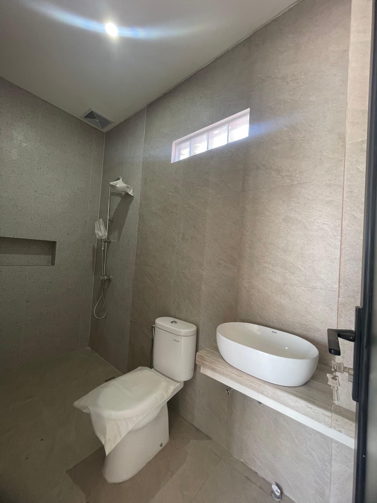 Villa Mewah Brand New Mediterania di Kuta Selatan Bali