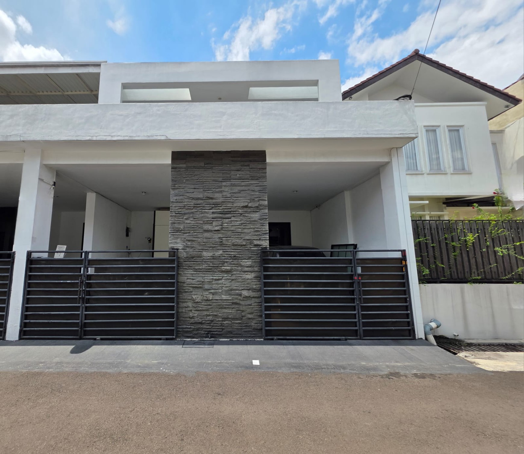 Rumah Bagus Siap Huni Asri di Camar, Bintaro Jaya, Sektor 3, Tangerang Selatan