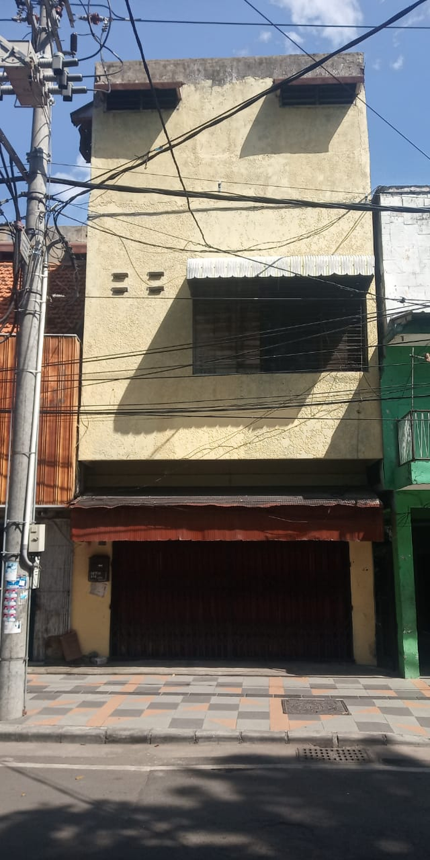 Dijual Ruko 3 lantai Jl. Bubutan dan Jl.Penghela strategis bentuk L Surabaya Pusat