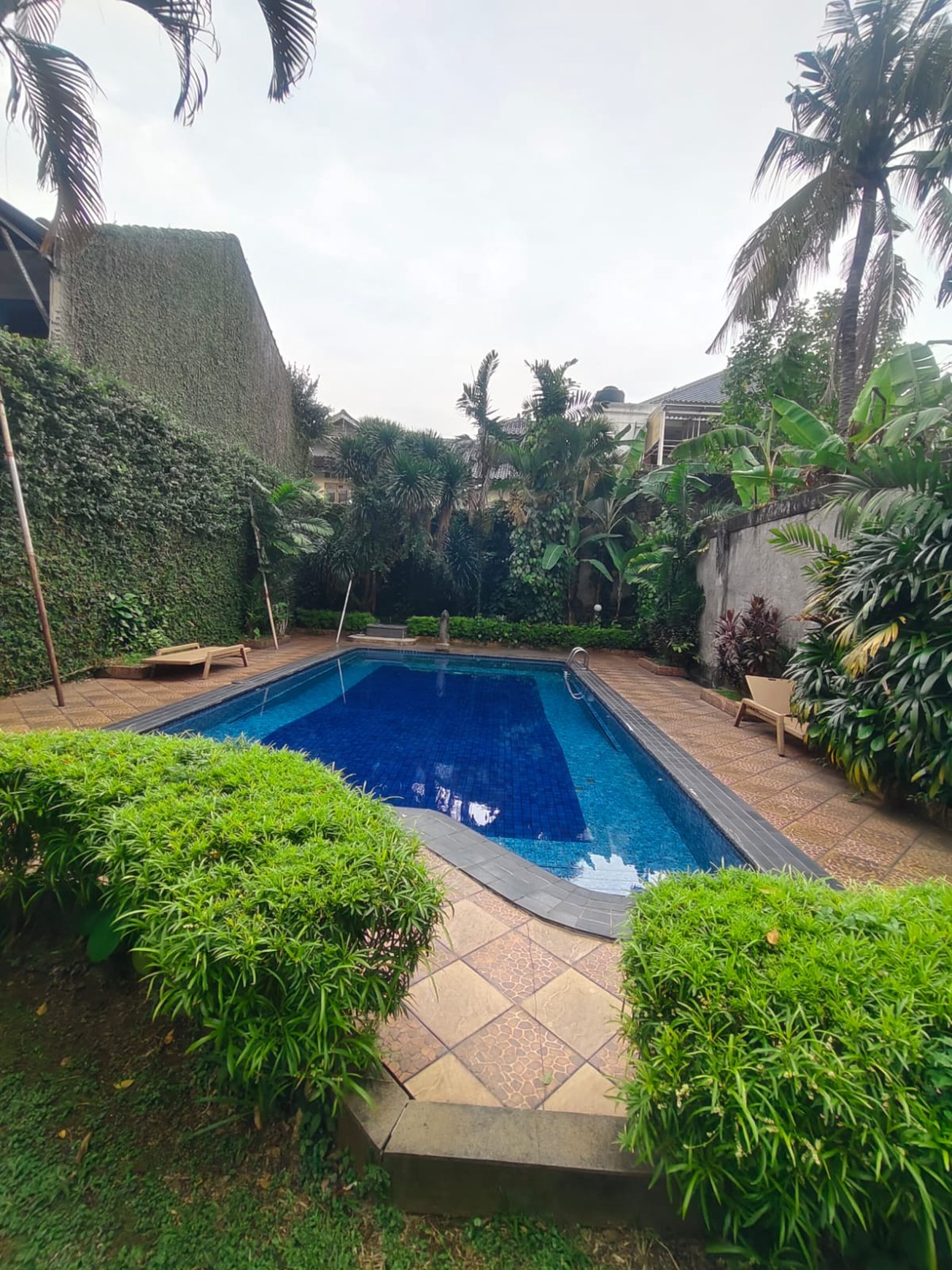 Rumah Bagus Di Jl Lebak Bulus Jakarta Selatan